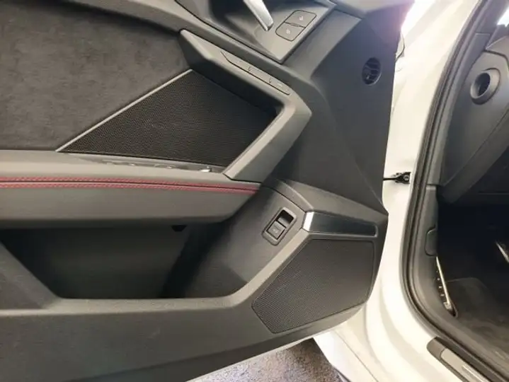 Audi A3 2023, foto 12