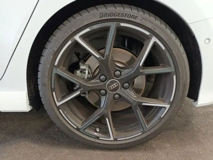 Audi A3 2023, foto 5