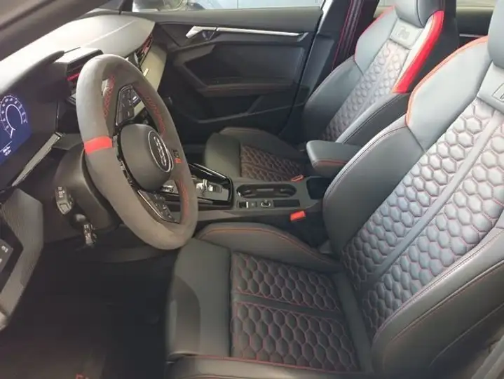 Audi A3 2023, foto 9