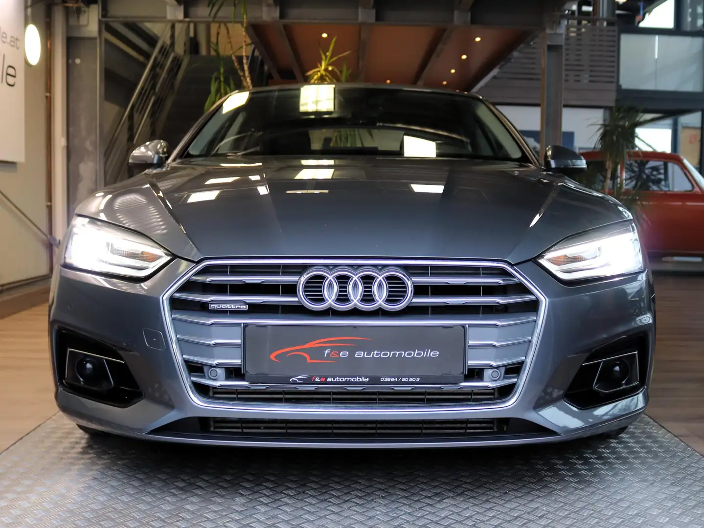 Audi A5 SB 45 TDI quattro sport Grau - 2