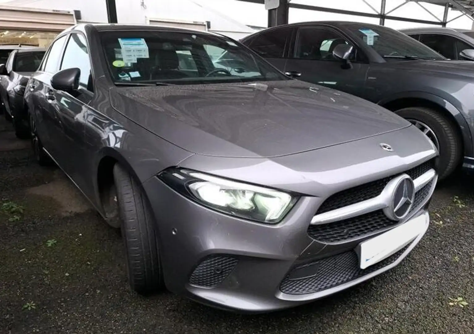 Mercedes-Benz A 180 180d 8G-DCT Gris - 1