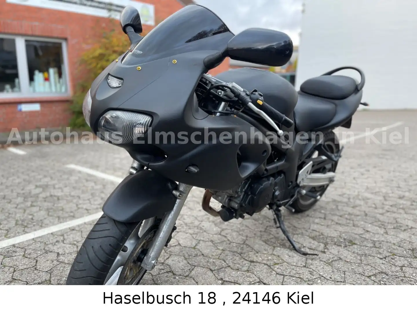 Suzuki SV 650 S Matt schwarz 35KW 26.000KM Noir - 2