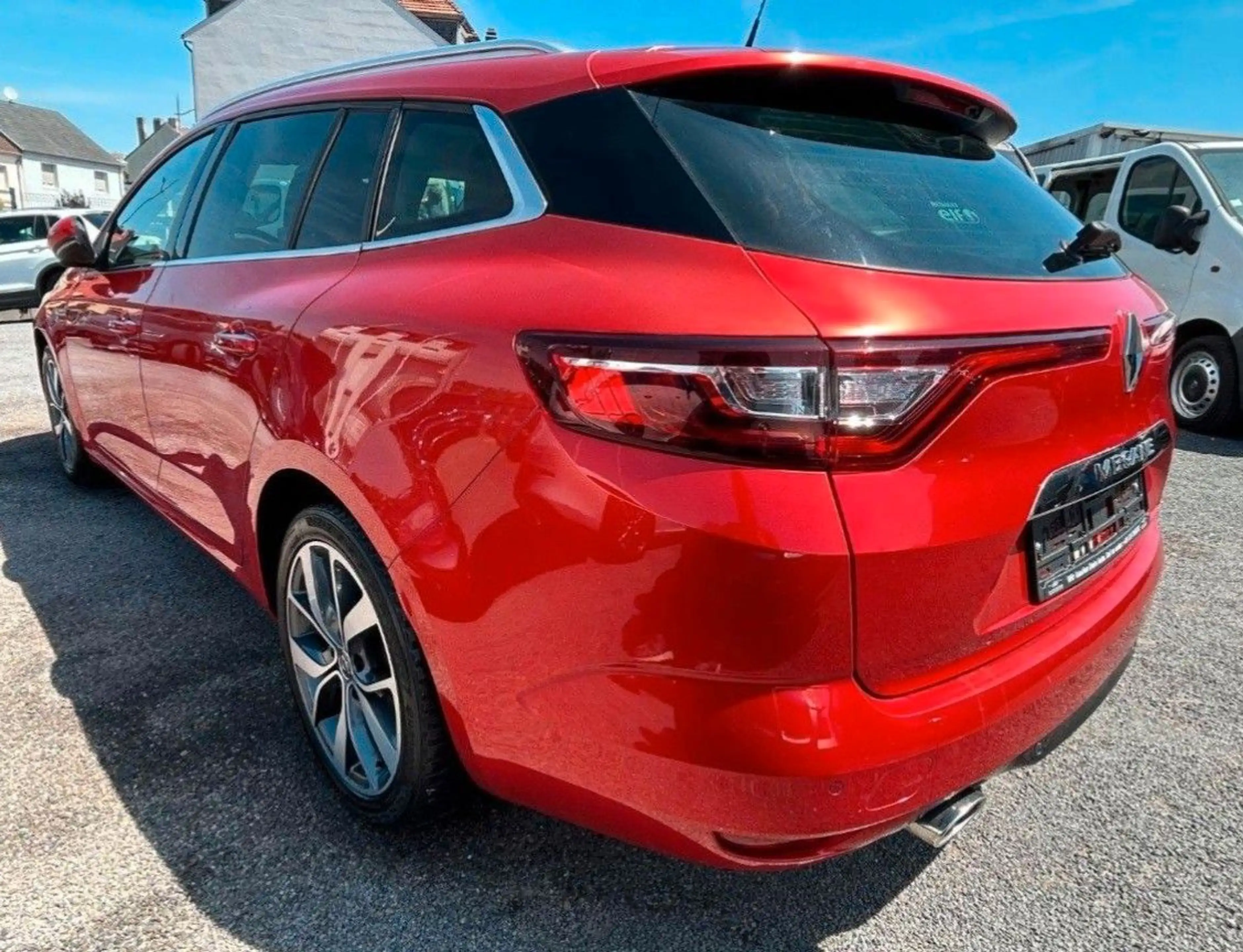 Renault Megane IV Grandtour BOSE 1.2 AUT — photo 4