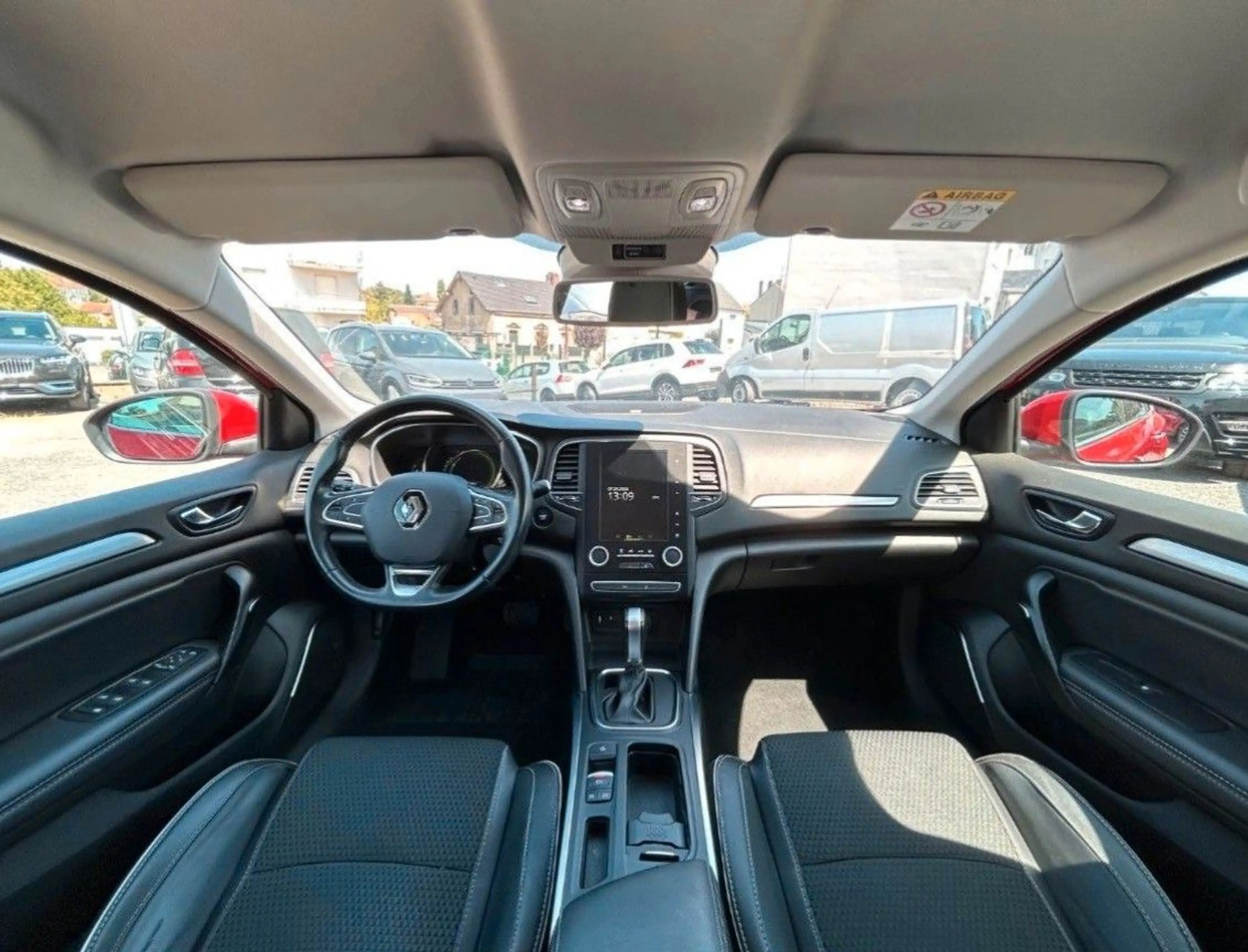 Renault Megane IV Grandtour BOSE 1.2 AUT — photo 11