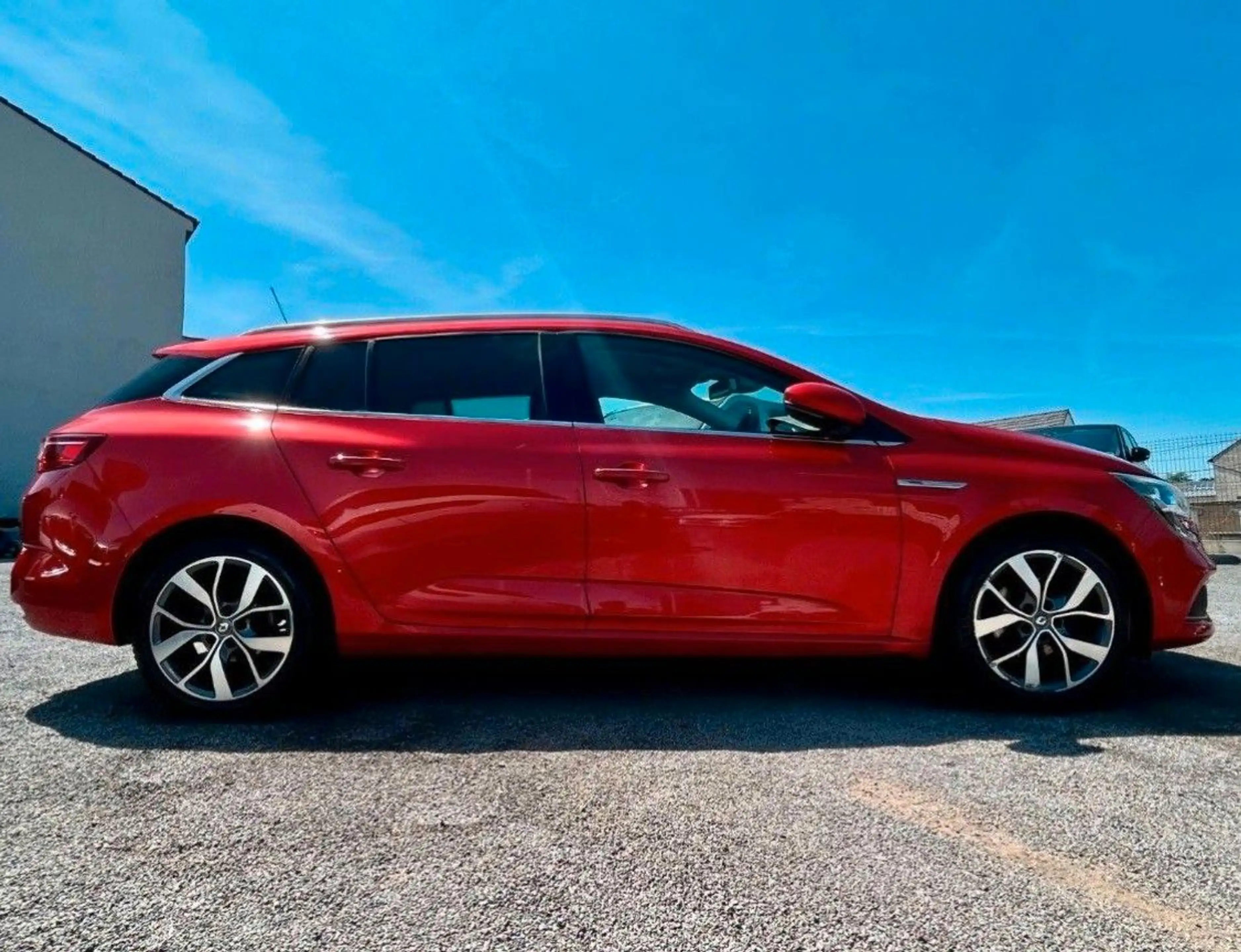 Renault Megane IV Grandtour BOSE 1.2 AUT — photo 8