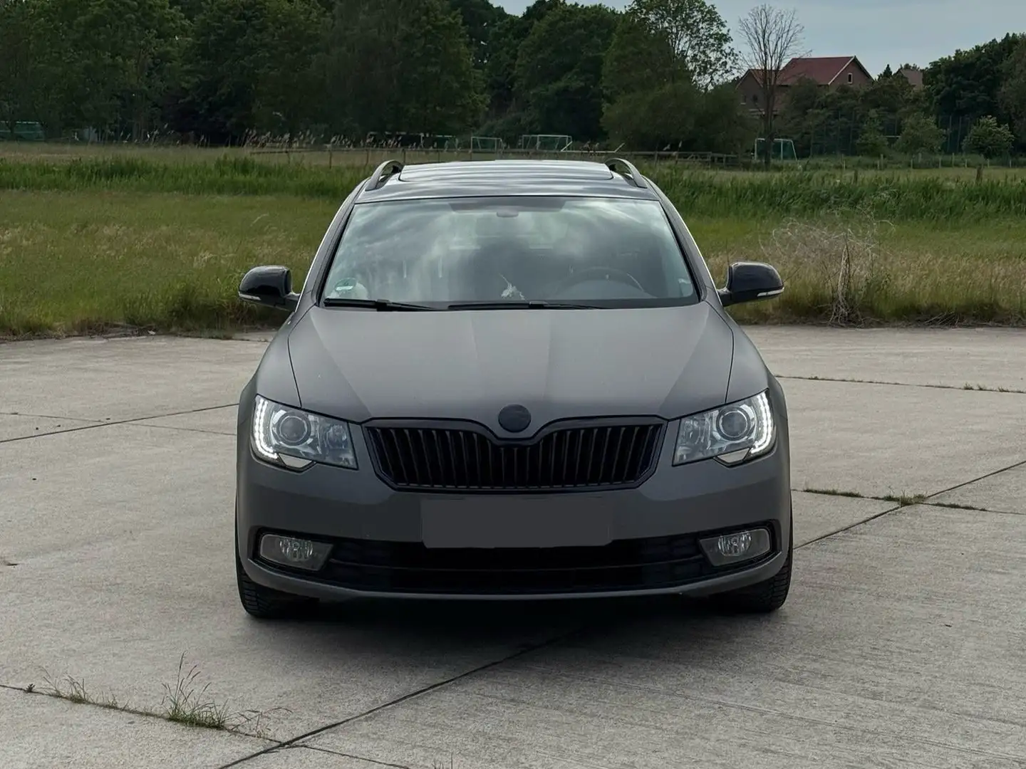 Skoda Superb Superb Combi 3.6 V6 4x4 DSG Elegance Серый - 1