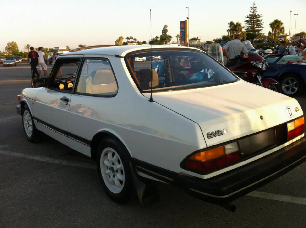 Saab 90 5 velocidades, foto 2