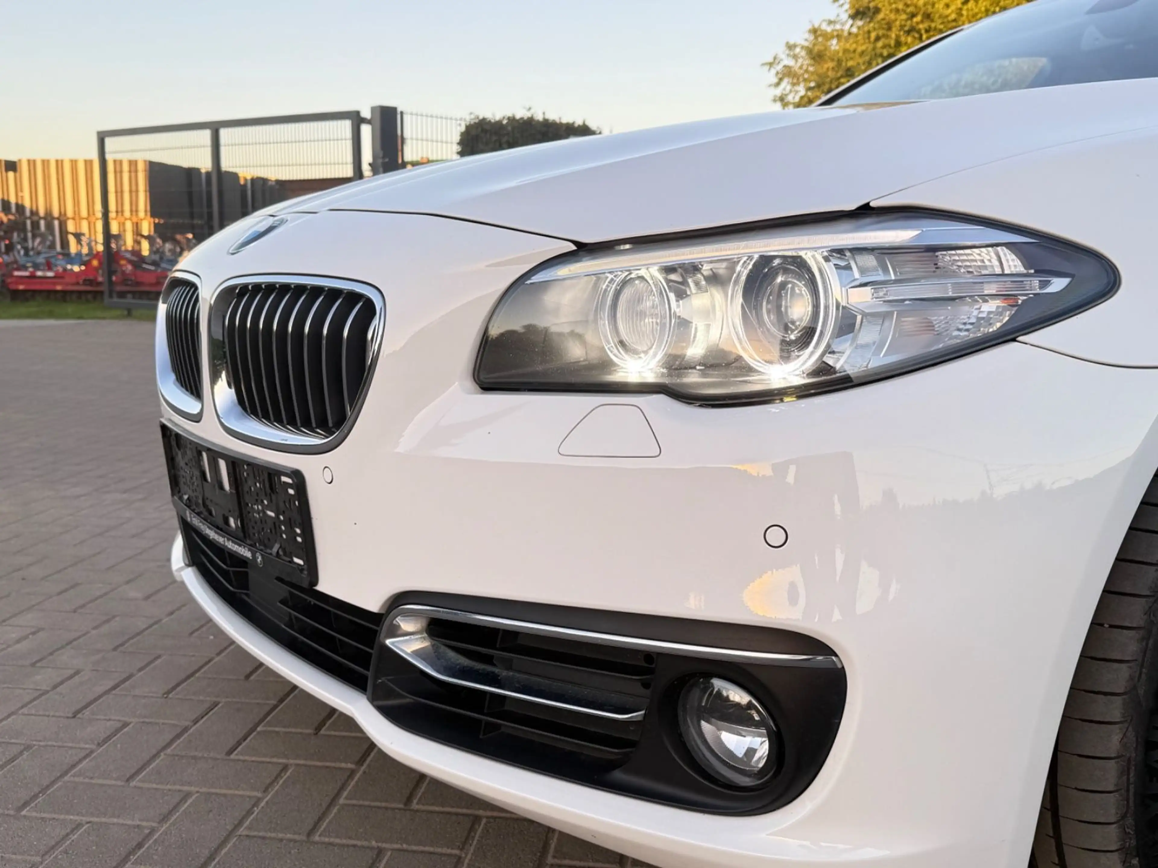 BMW 535 D Touring XDrive*Luxury*Pano*VOLL*E.AHK* — photo 4