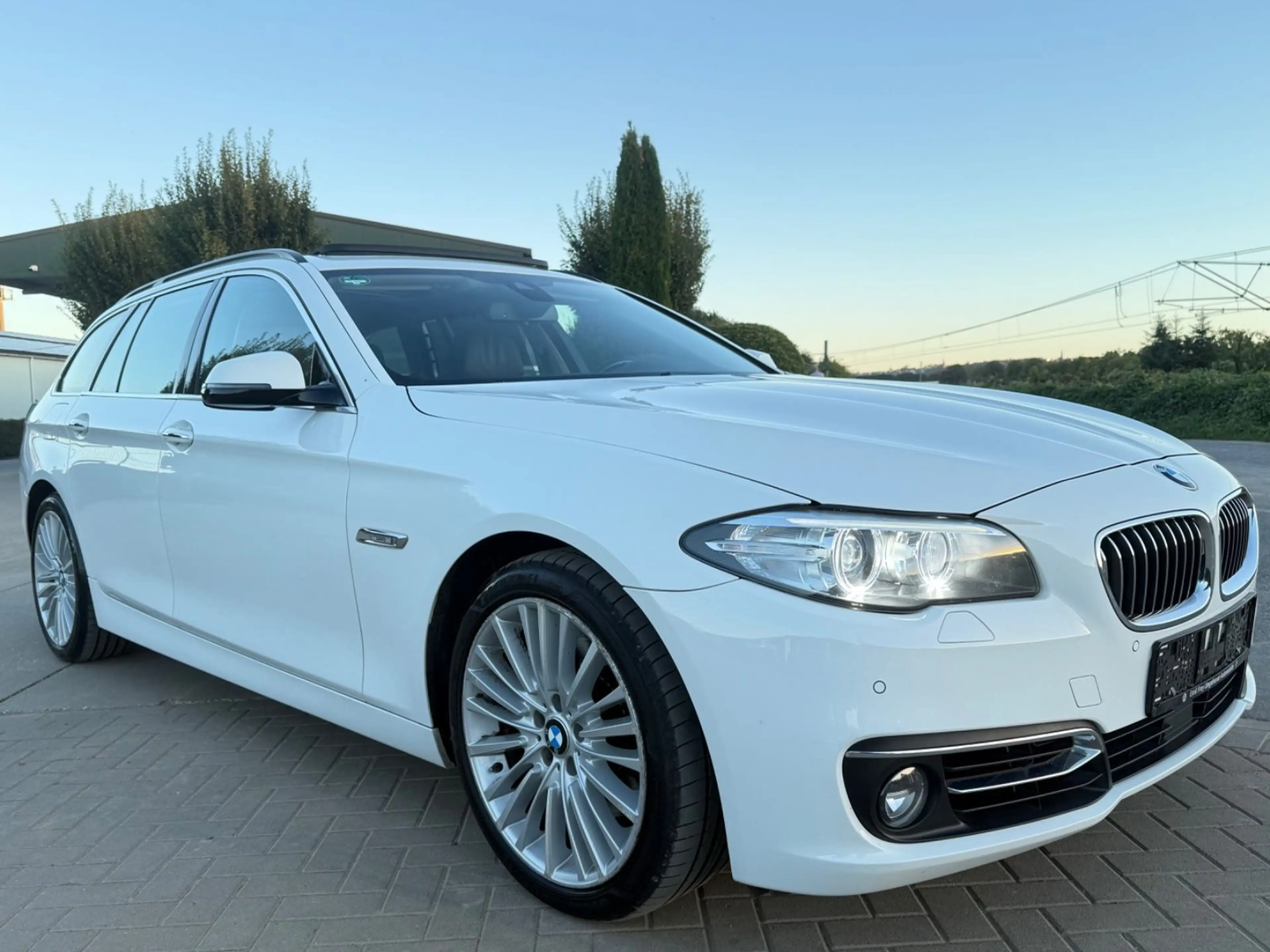 BMW 535 D Touring XDrive*Luxury*Pano*VOLL*E.AHK* — photo 8
