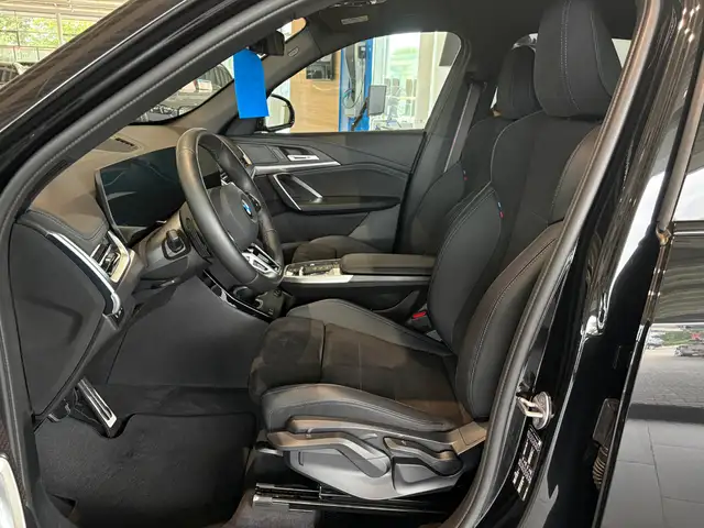 BMW X1 view 11