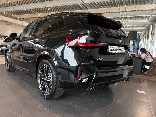 BMW X1 view 4