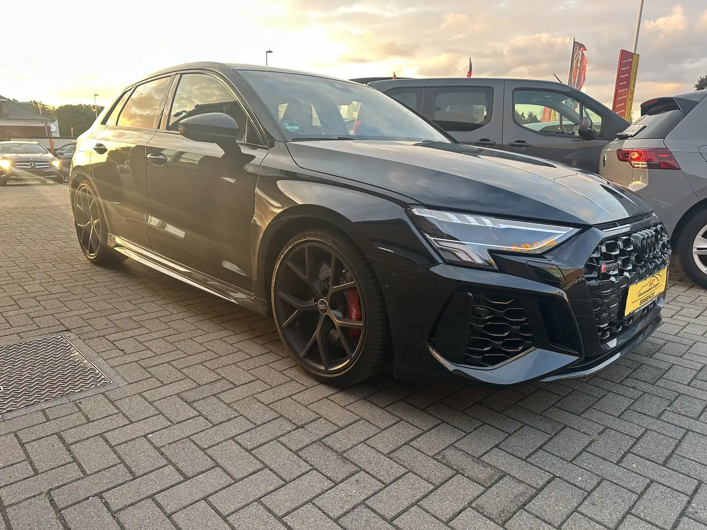 Audi RS3 TFSI Sportback quattro S tronic** Schwarz - 2