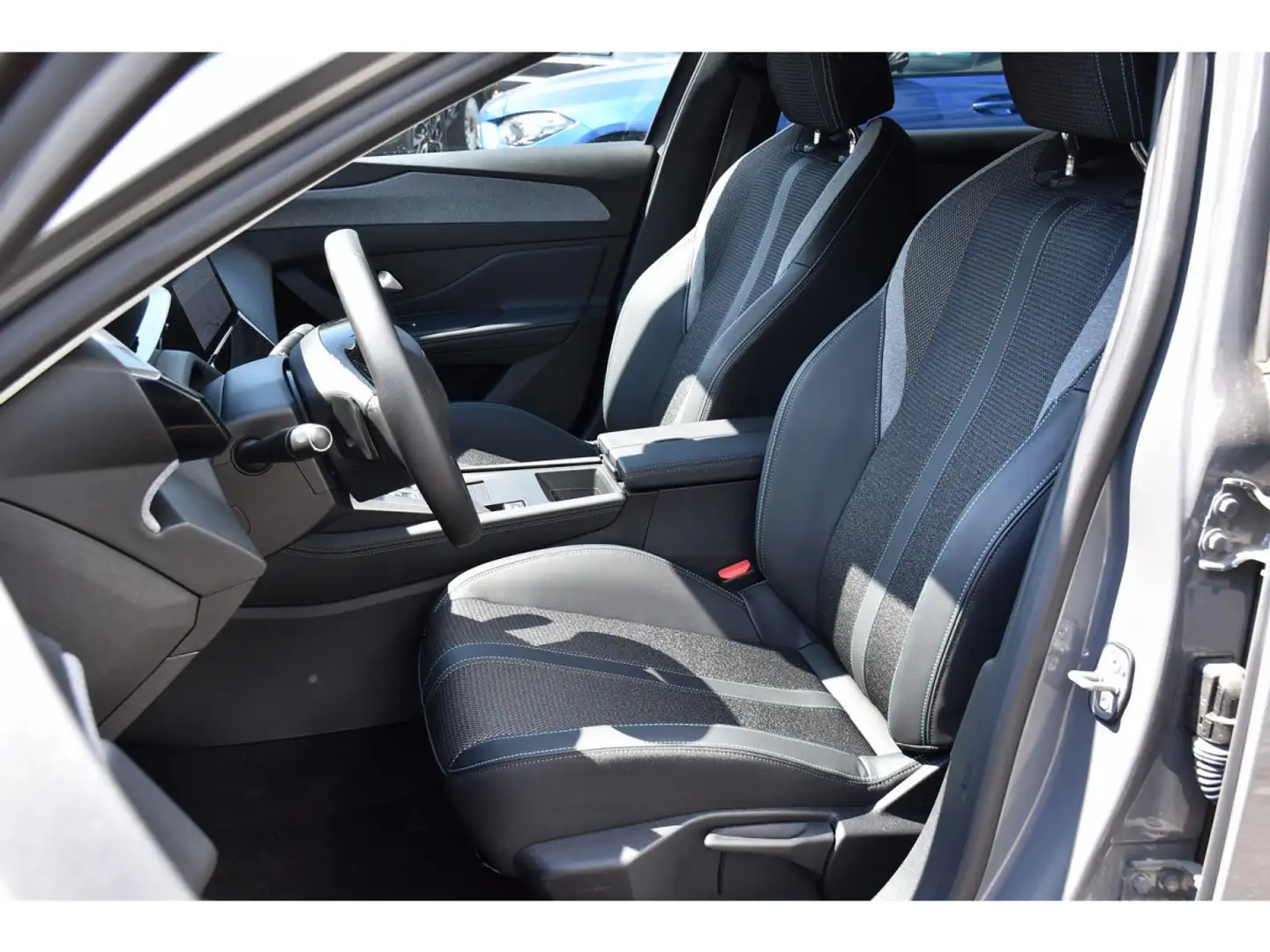 Peugeot 308 SW 1.6 PHEV Hybrid EAT8 Allure CAM360 GPS LANE 1° Argent - 2