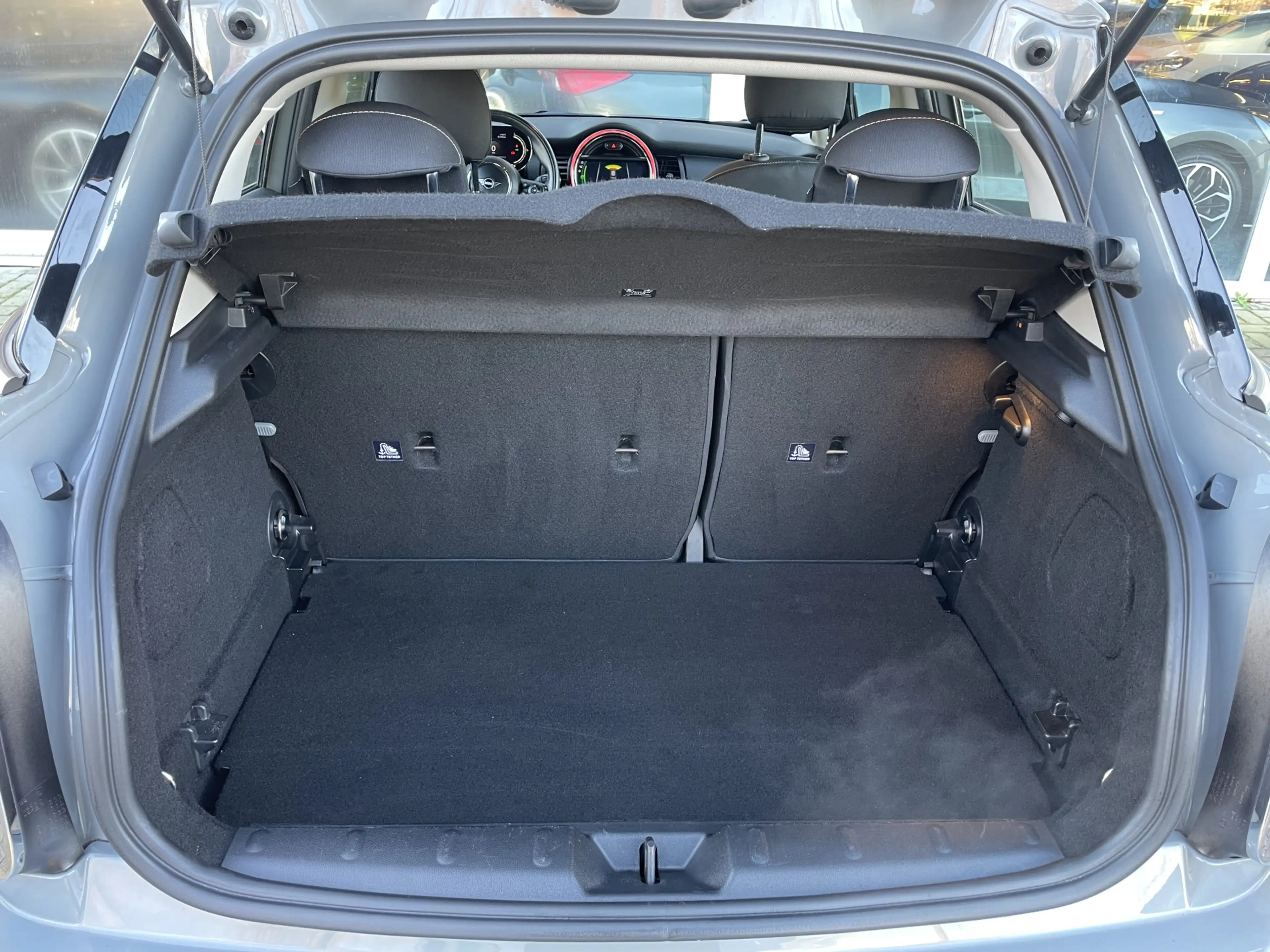 MINI One Mini 1.5 Chili Harman Kardon / PDC Achter / Navi / — photo 6
