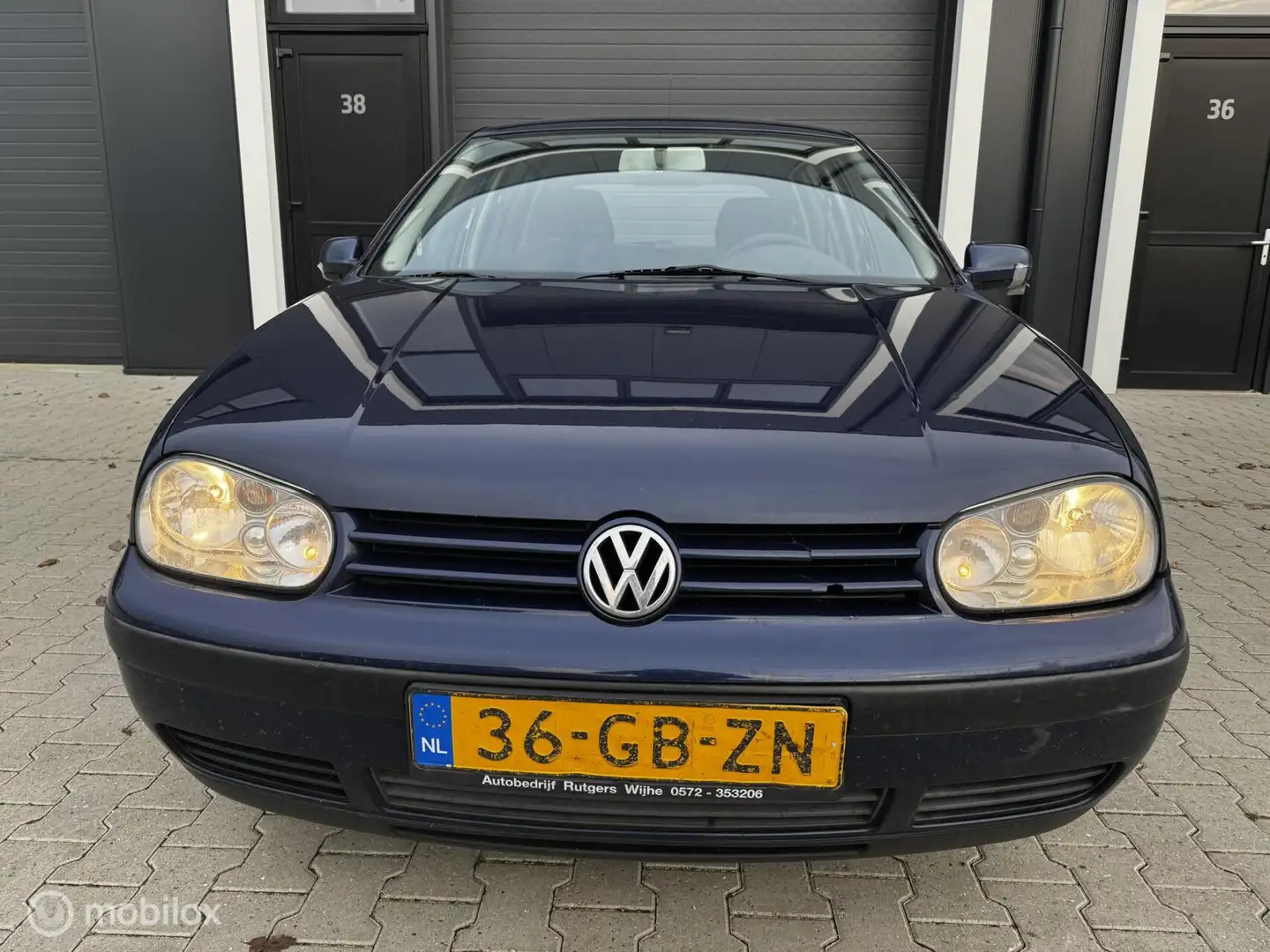 Volkswagen Golf 1.9 TDI Comfortline Blau - 2