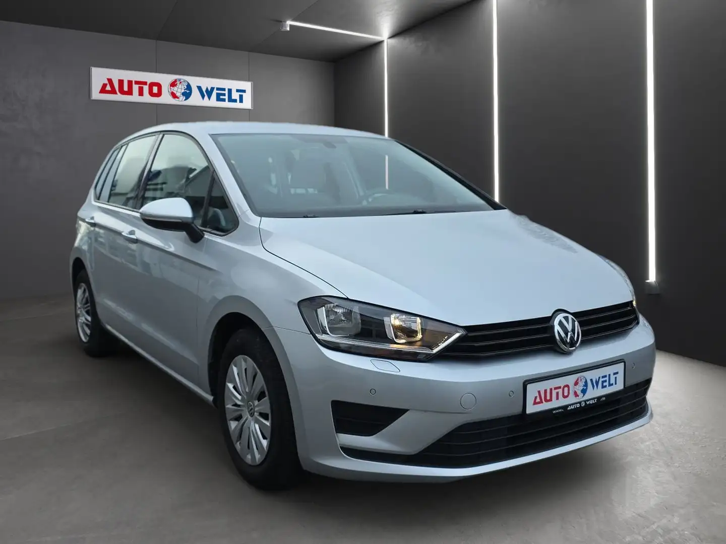 Volkswagen Golf Sportsvan VII 1.2 Klimaaut. PDC Sitzheizung Silber - 2