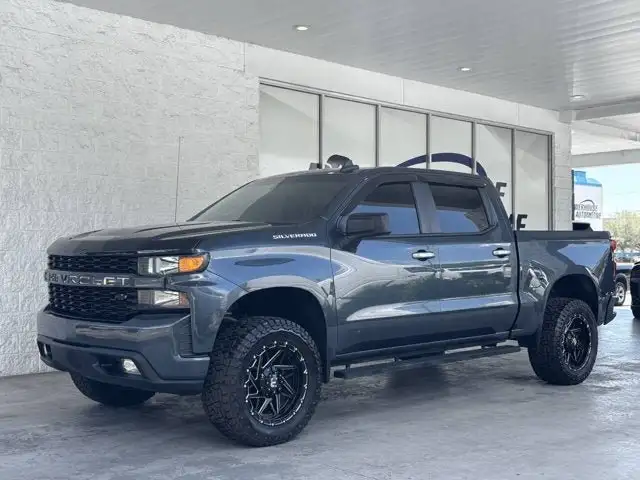 Chevrolet Silverado 1500 Custom 4x2 4dr Crew Cab 5.8 ft. SB
