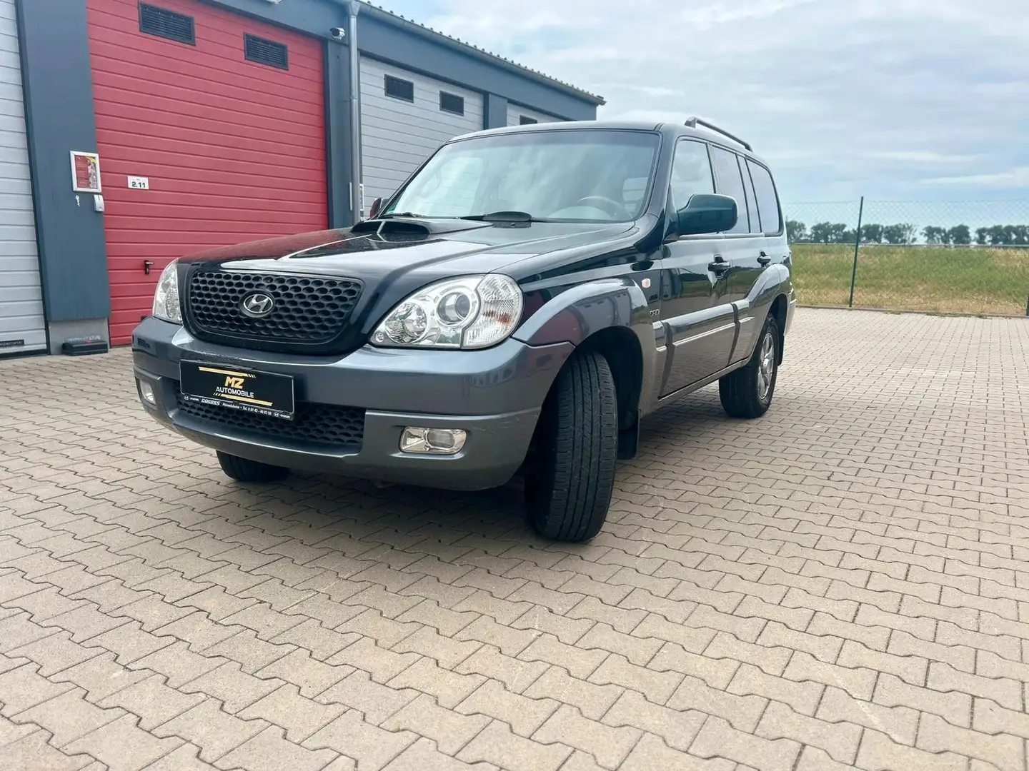 Hyundai Terracan 2.9 CRDi GLS,164PS,Allrad Schwarz - 2