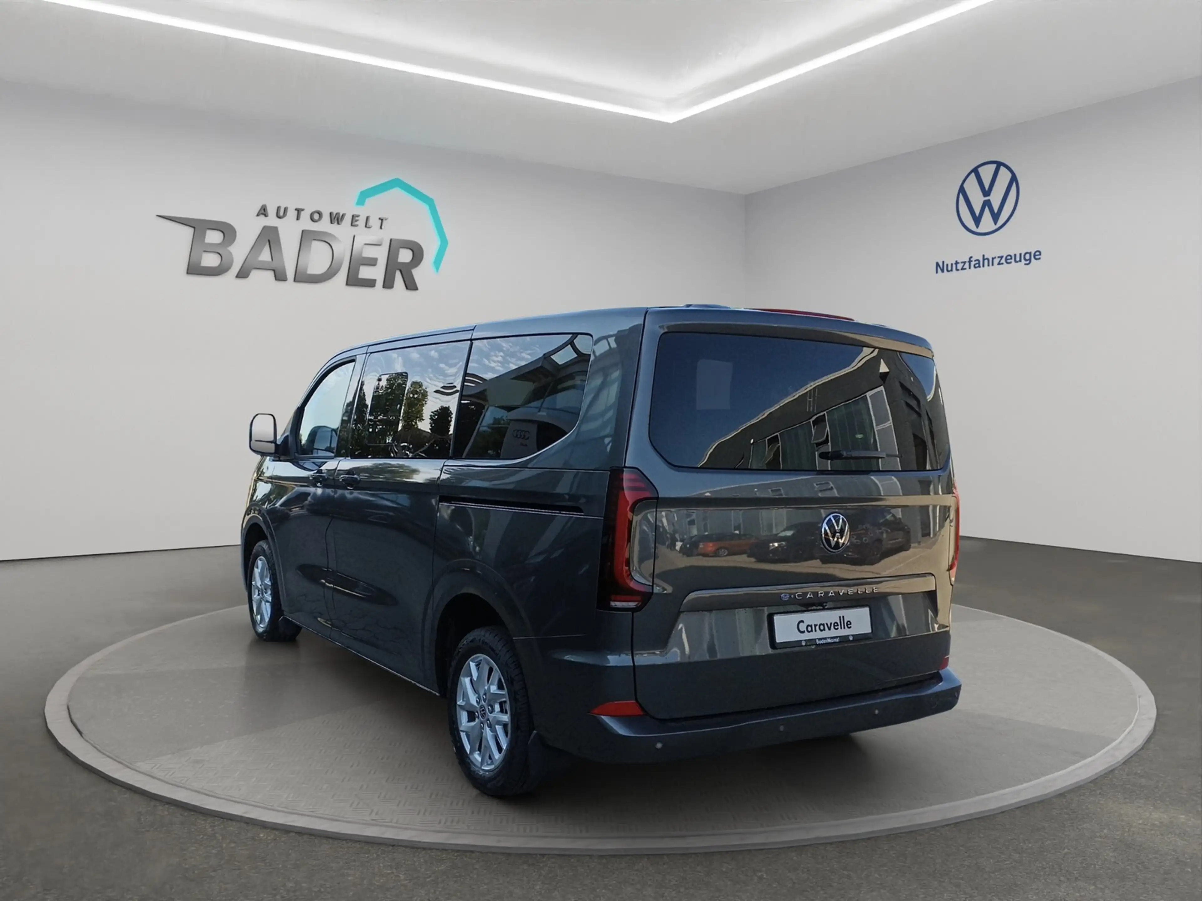 Volkswagen T7 Caravelle -E Style 160 kW BEV 1-Gang Radst. 3100 mm — photo 4