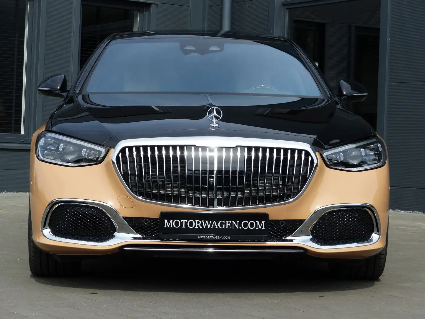 Maybach Maybach S 680 4Matic*Virgil Abloh* Schwarz - 1