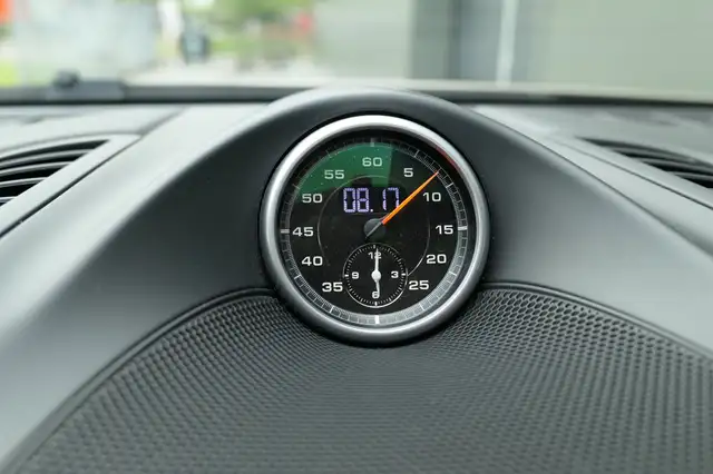Porsche Cayenne view 7