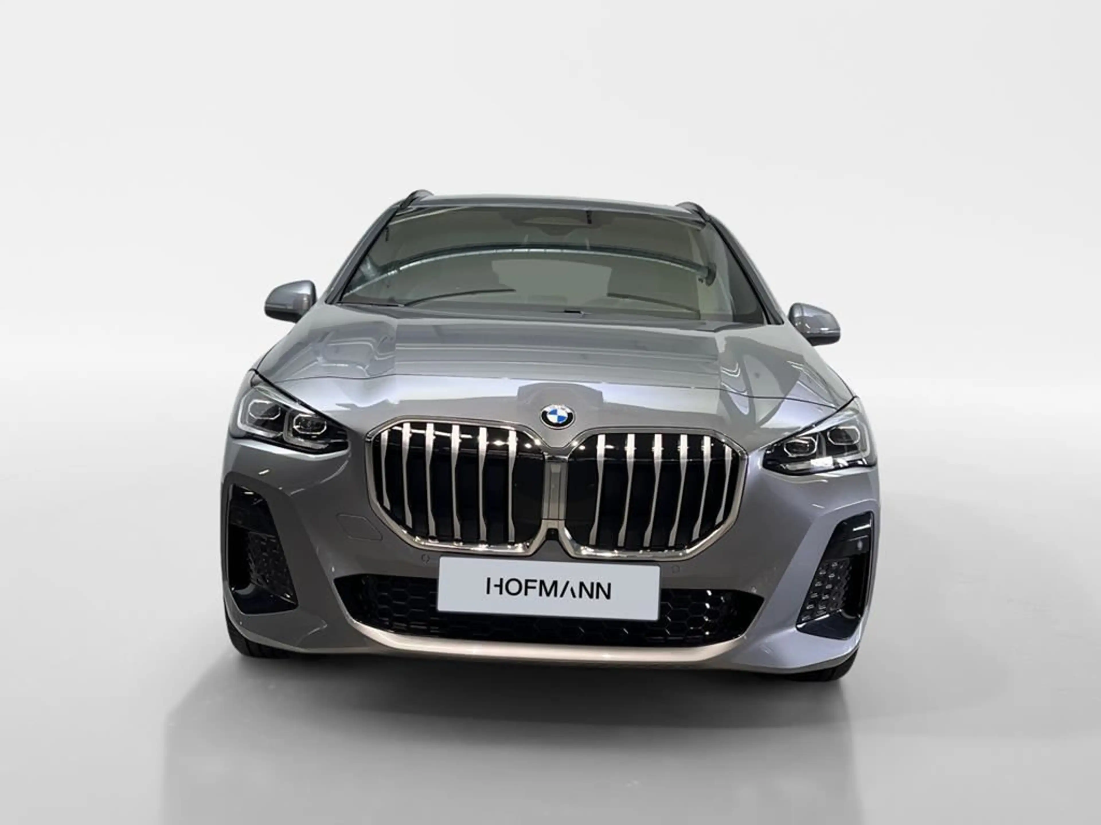 BMW 223 M Sport — photo 2