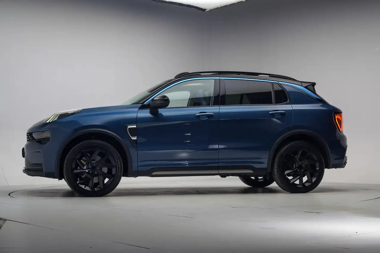 Lynk & Co 01 2022