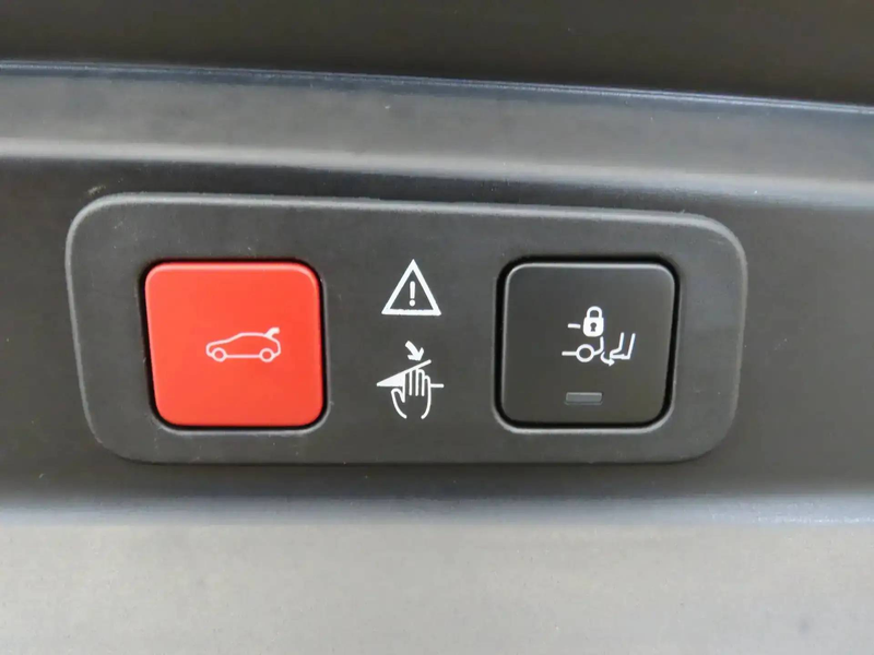 Peugeot 5008 1.2i Allure Pack ***NAVI-CAMERA 360°-7PLACES*** — photo 14