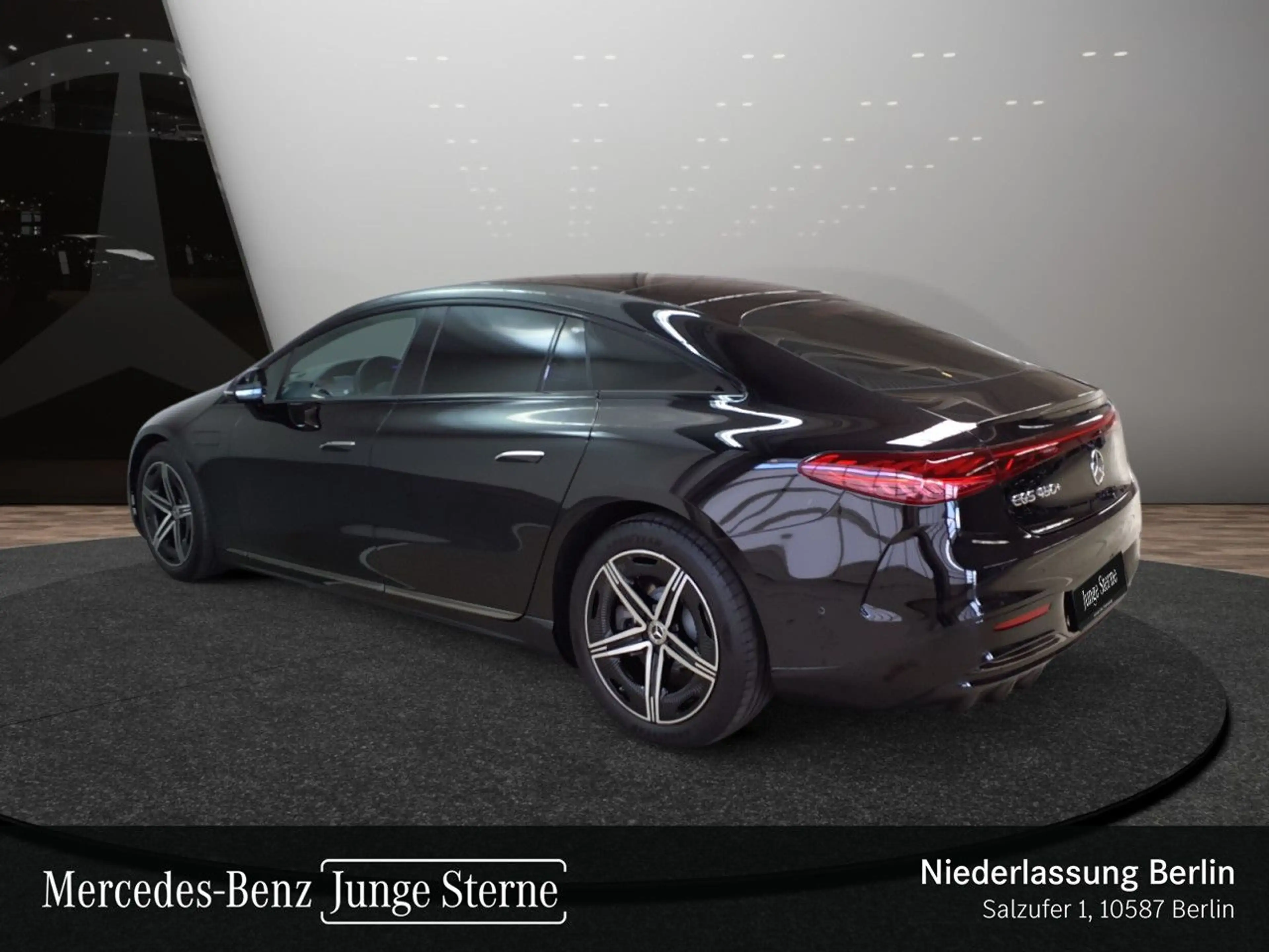 Mercedes-Benz EQS 450 AMG Fahrass Fondent Airmat Pano Burmester — photo 10