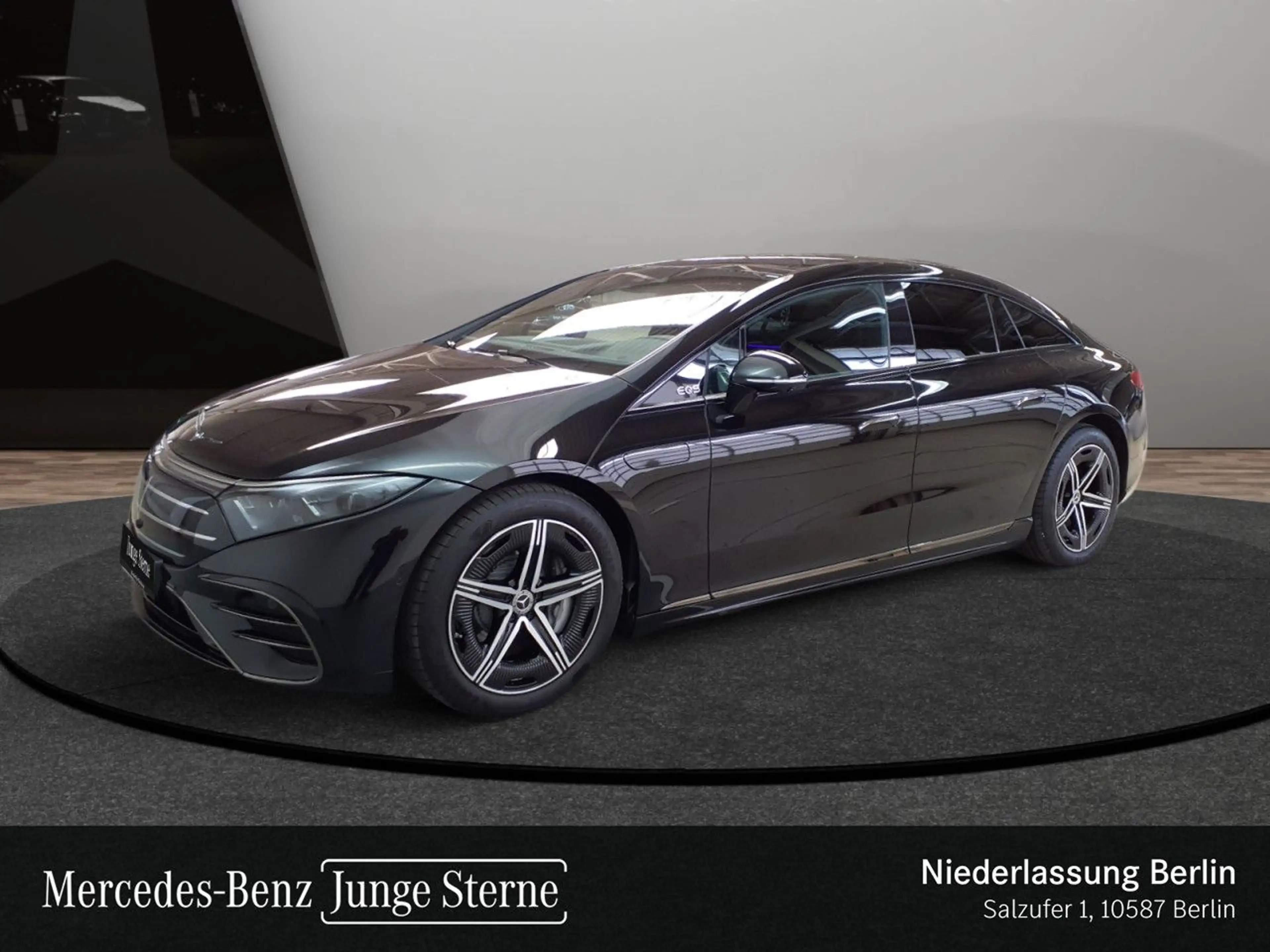Mercedes-Benz EQS 450 AMG Fahrass Fondent Airmat Pano Burmester — photo 2