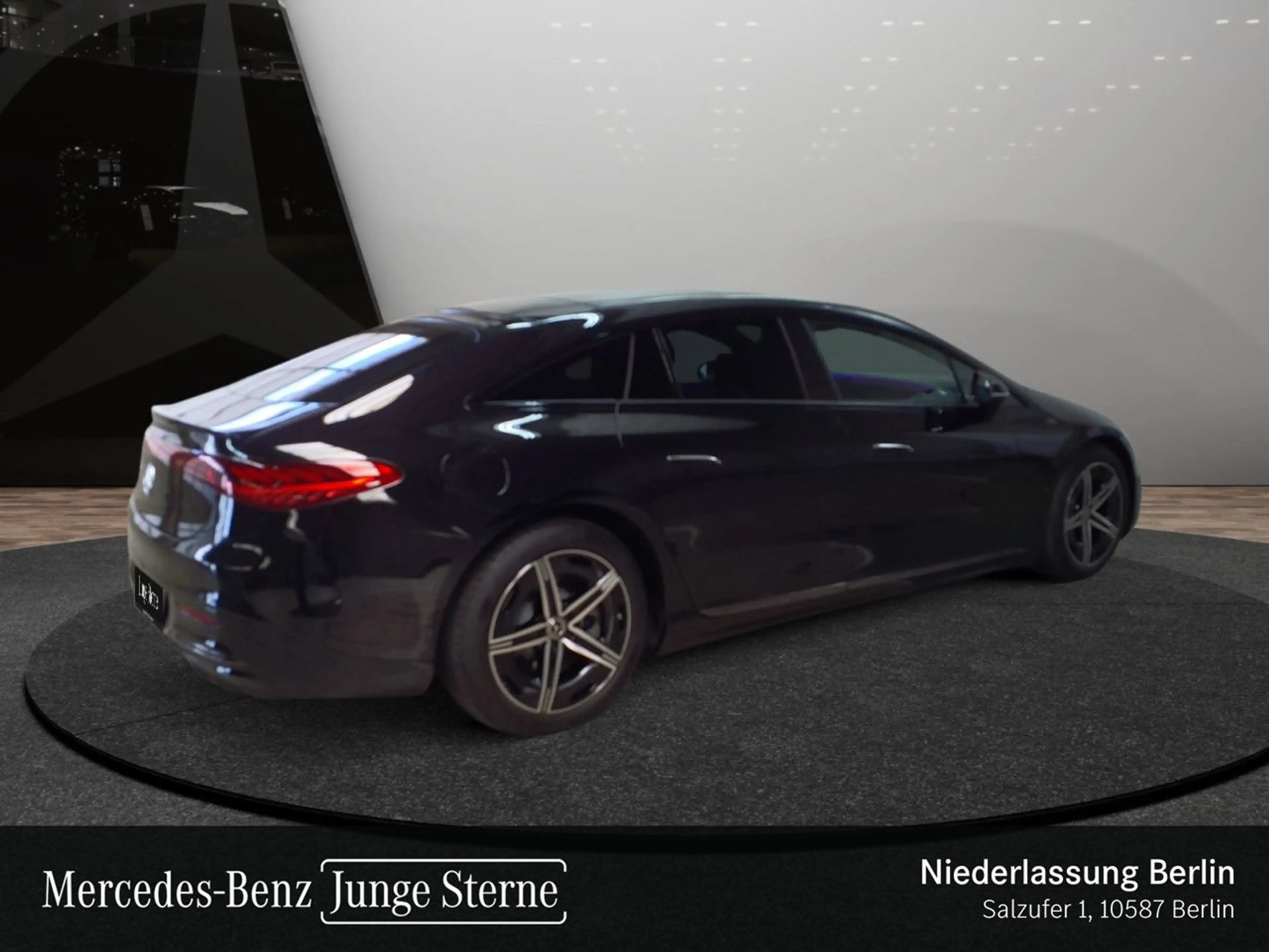 Mercedes-Benz EQS 450 AMG Fahrass Fondent Airmat Pano Burmester — photo 8