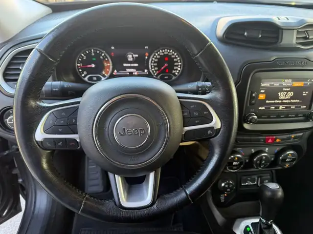 Jeep Renegade view 15
