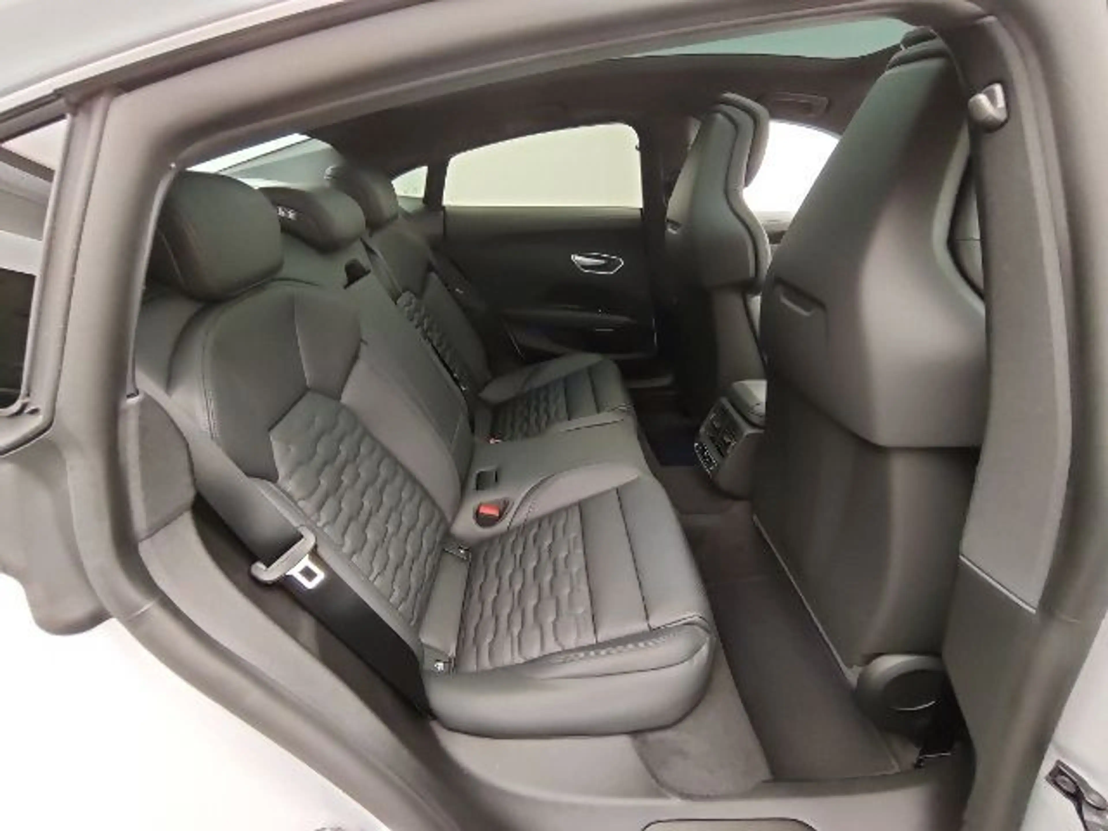 Audi e-tron GT e-tron GT Q. Matrix Leder Pano B&O Dynamik Plus — photo 15
