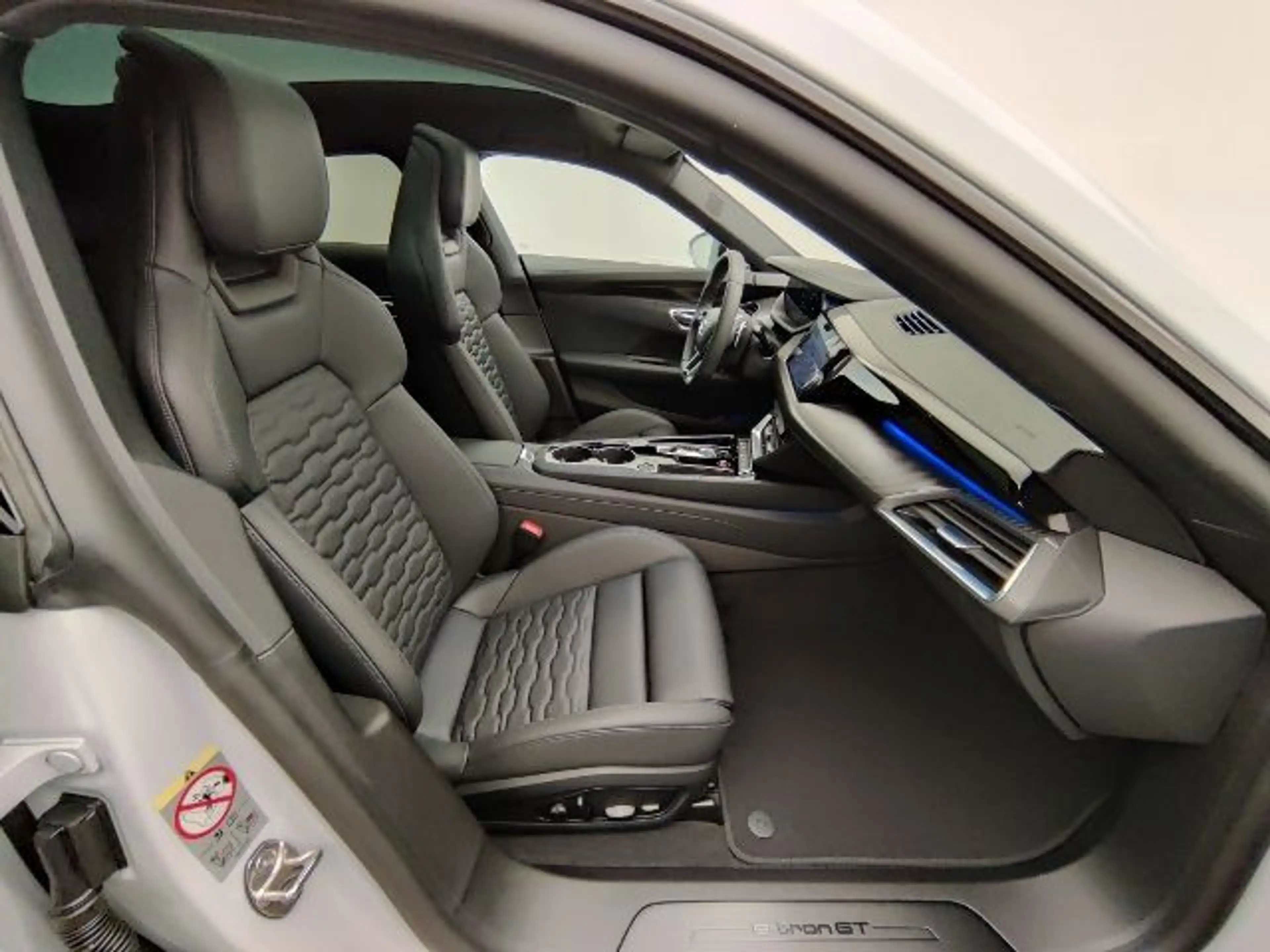 Audi e-tron GT e-tron GT Q. Matrix Leder Pano B&O Dynamik Plus — photo 14
