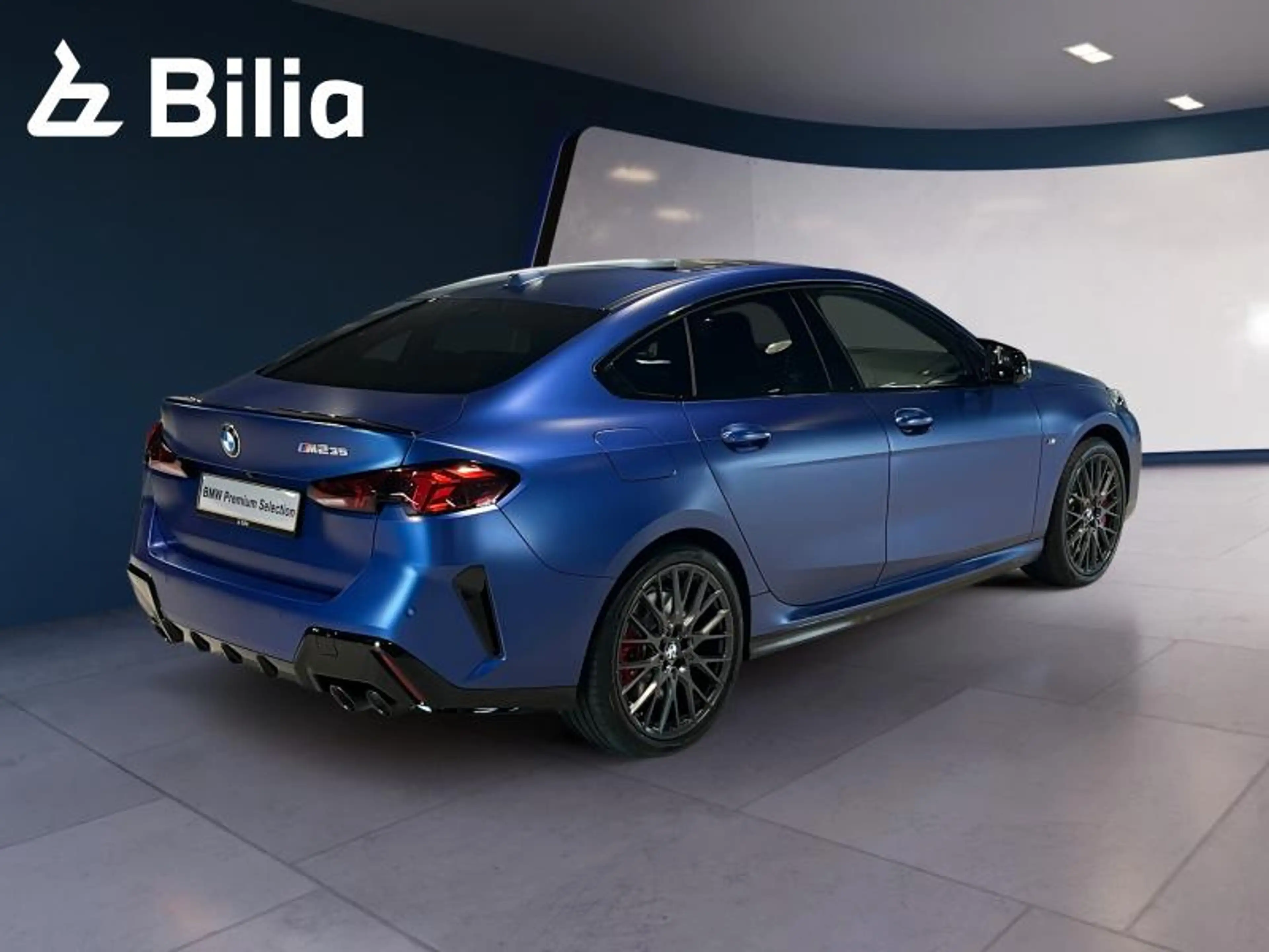 BMW 235 M235 xDrive Gran Coupé — photo 9