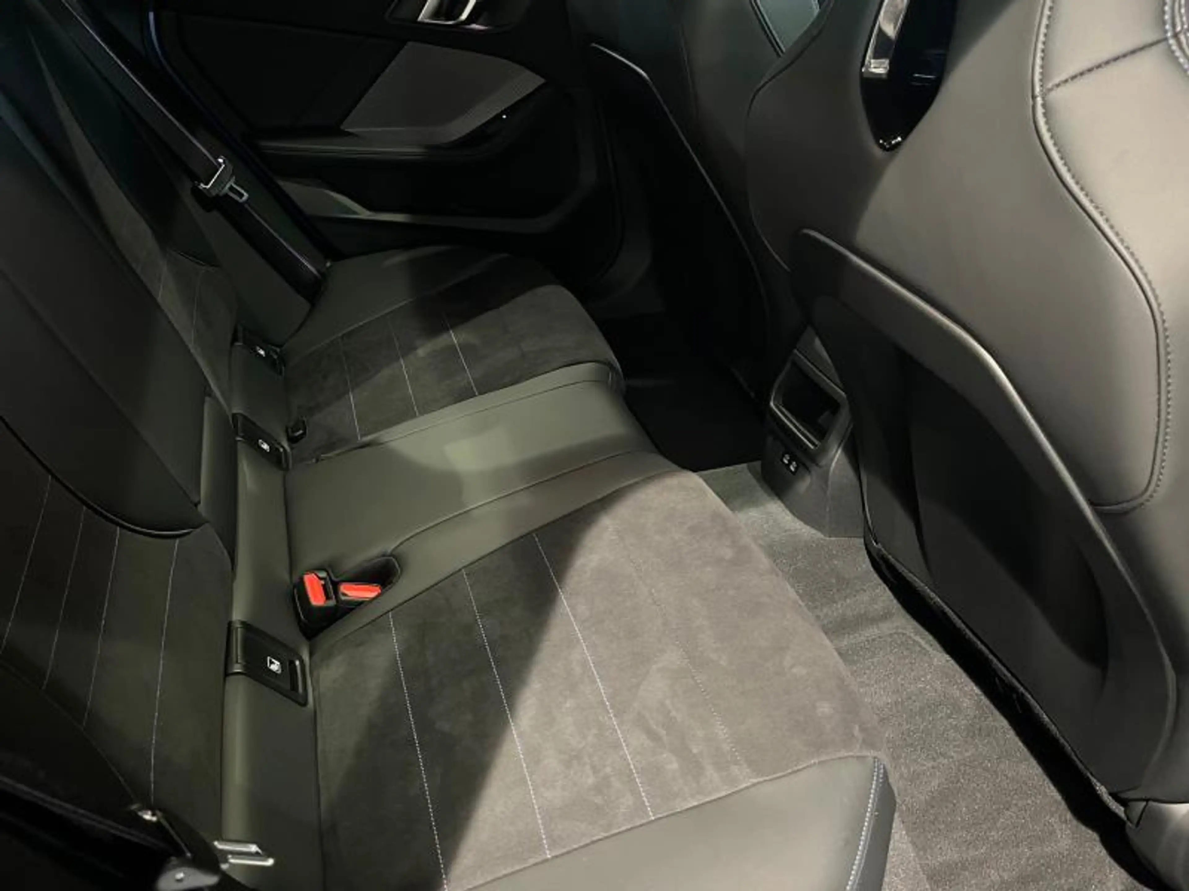 BMW 235 M235 xDrive Gran Coupé — photo 12