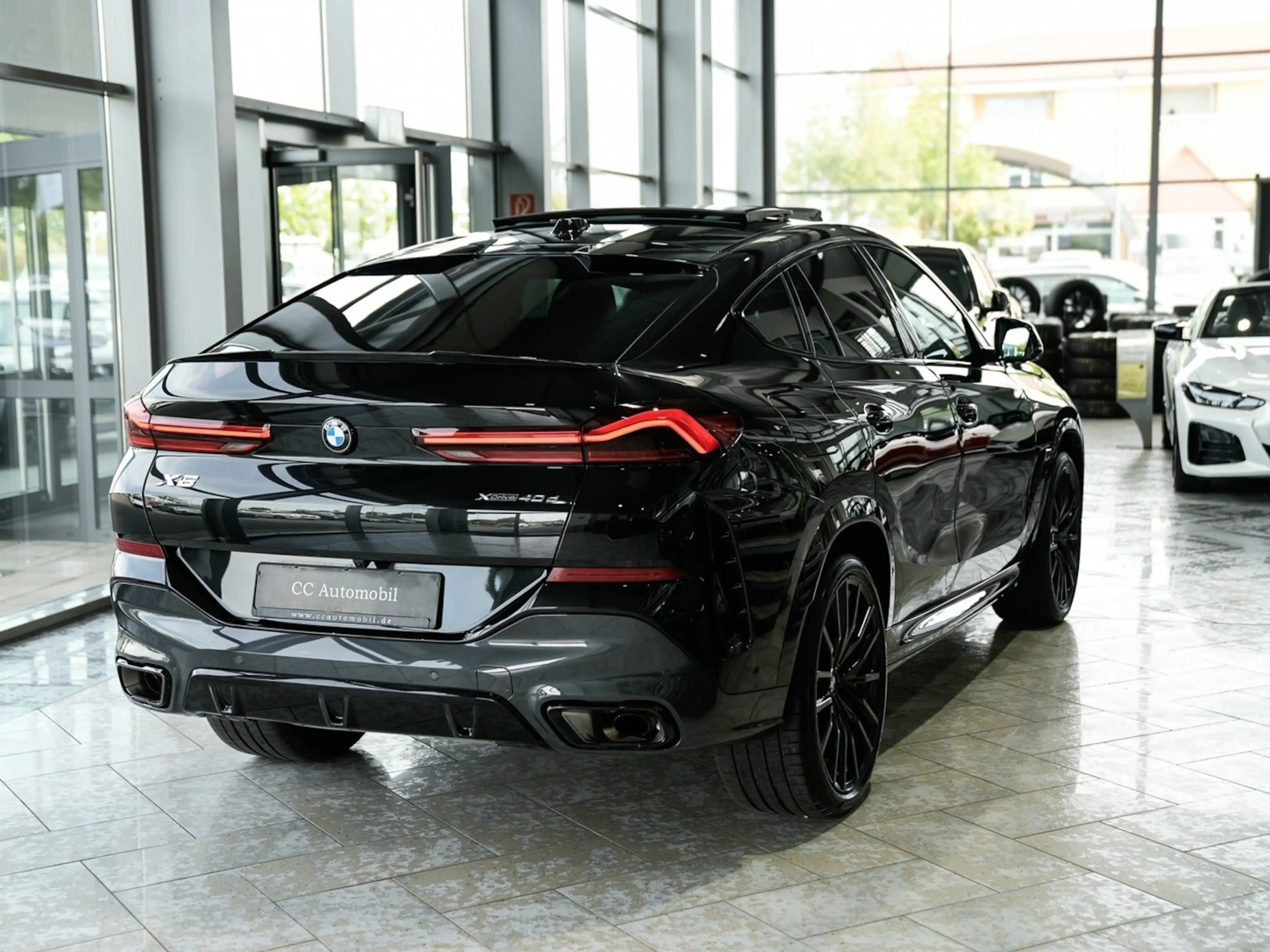 BMW X6 40d M SPORT PRO Luftf 22LM 360K Panora CARBON — photo 8