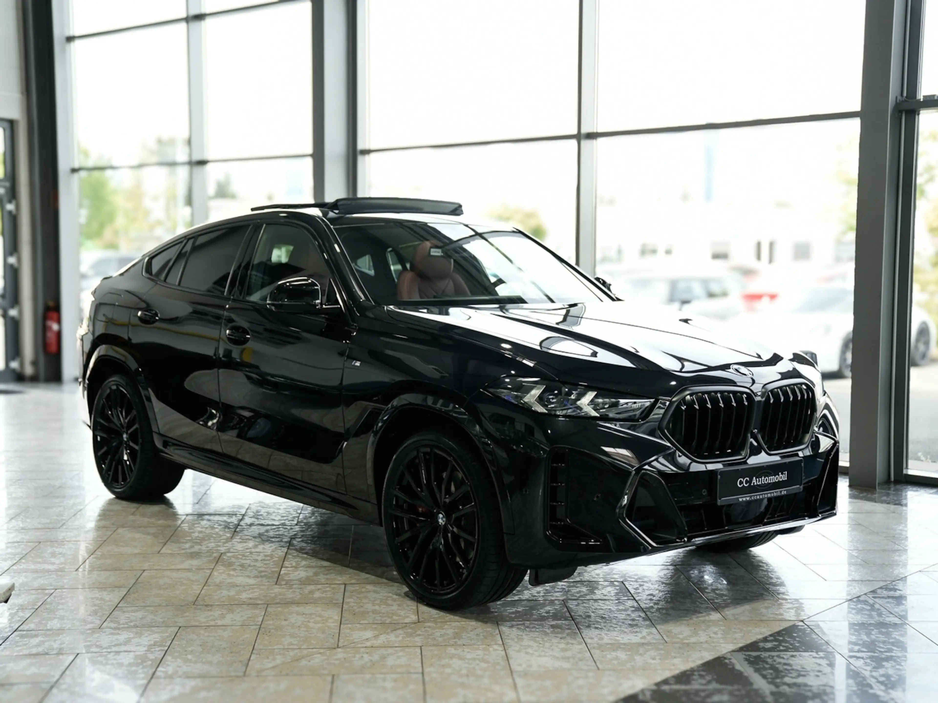 BMW X6 40d M SPORT PRO Luftf 22LM 360K Panora CARBON — photo 7