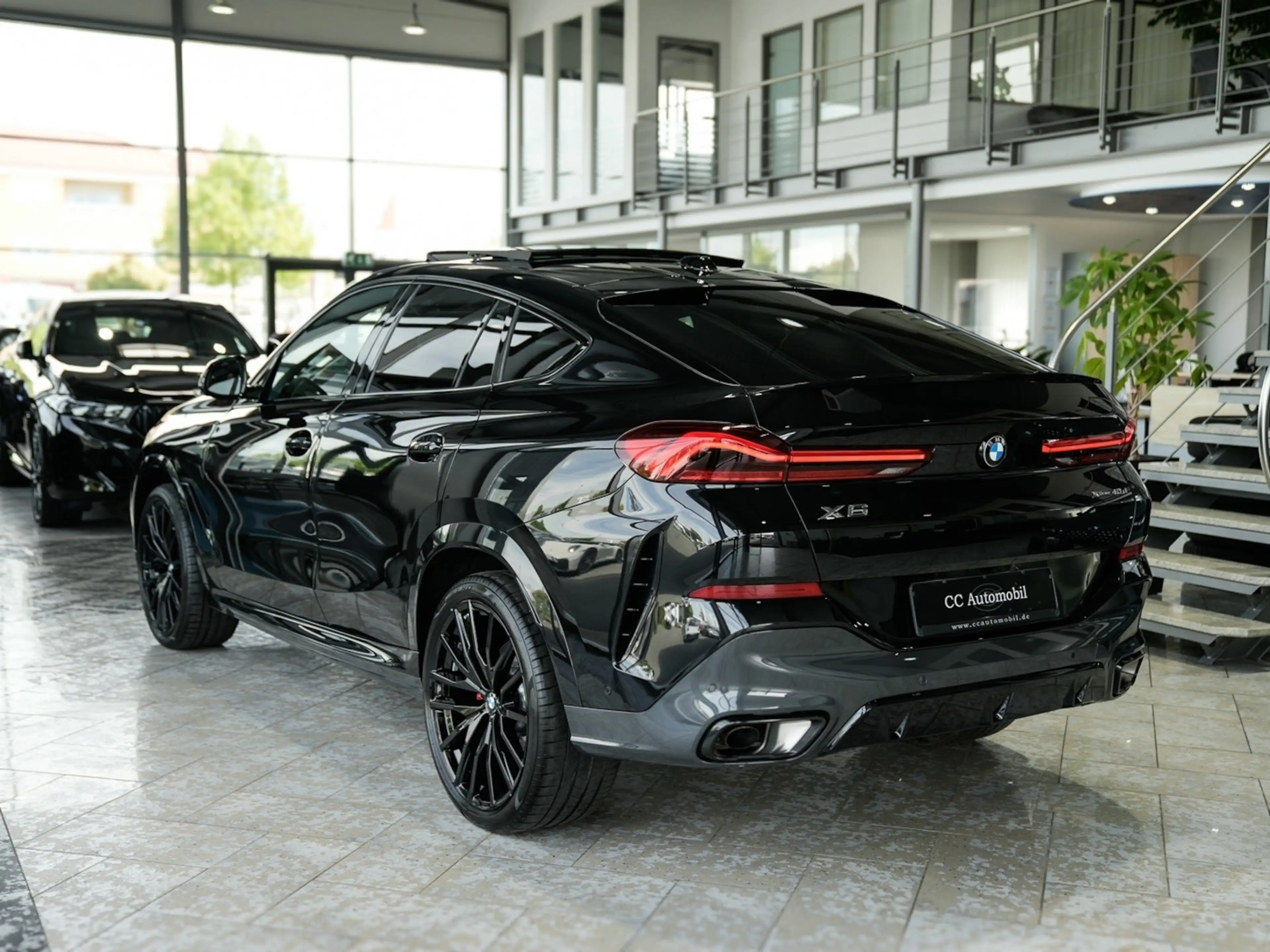 BMW X6 40d M SPORT PRO Luftf 22LM 360K Panora CARBON — photo 9