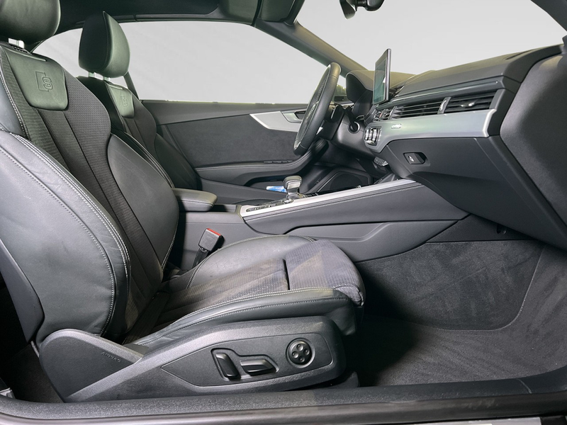 Audi A5 Cabriolet 45 TFSI quattro S-line S-tronic LED — photo 9