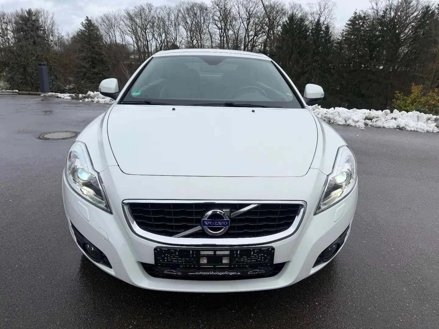 Volvo C70 Cabriolet D3 Momentum*AUTOM*LEDER*BI-XENON* Weiß - 2