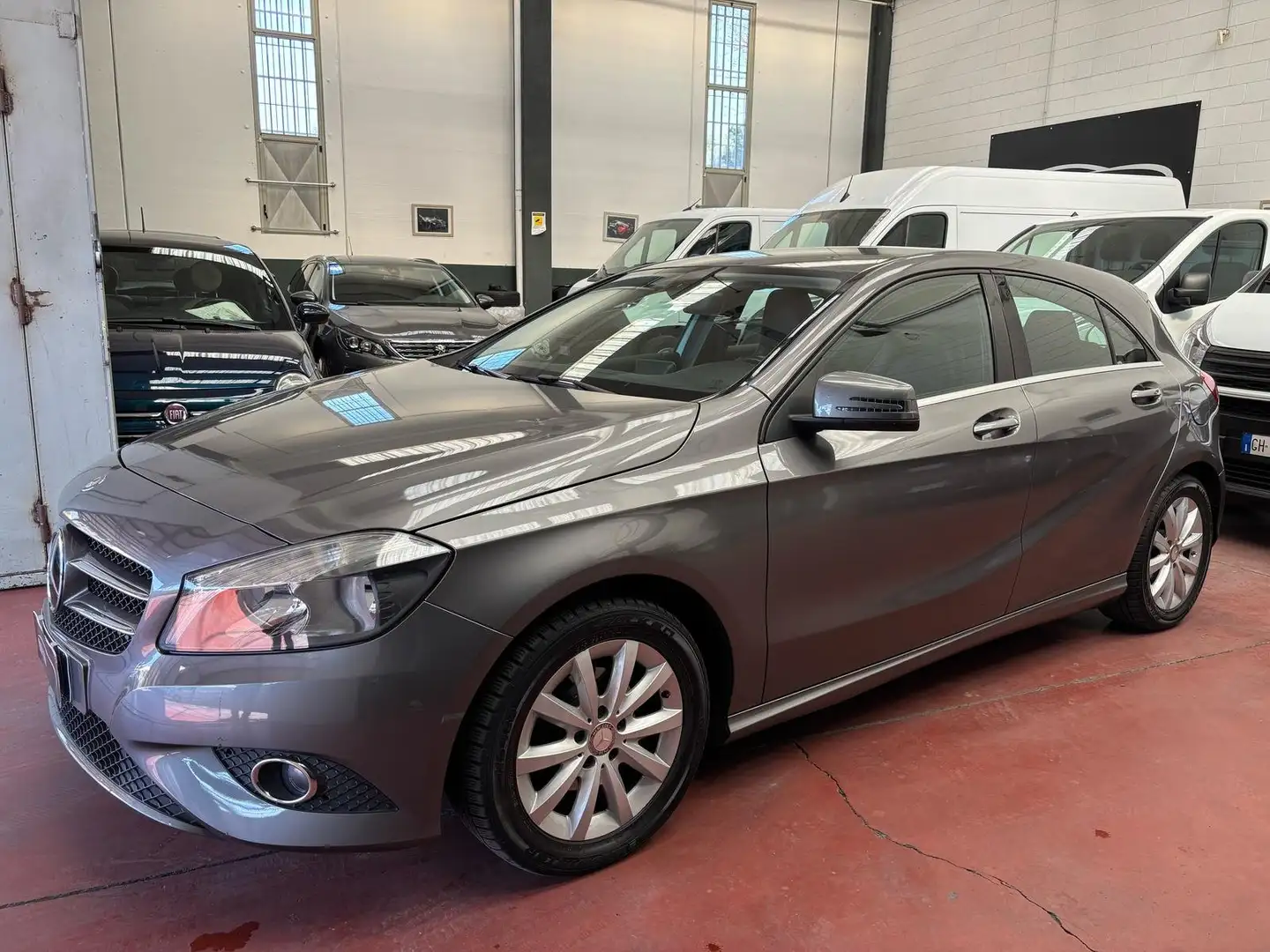 Mercedes-Benz A 180 cdi Sport auto Grigio - 1