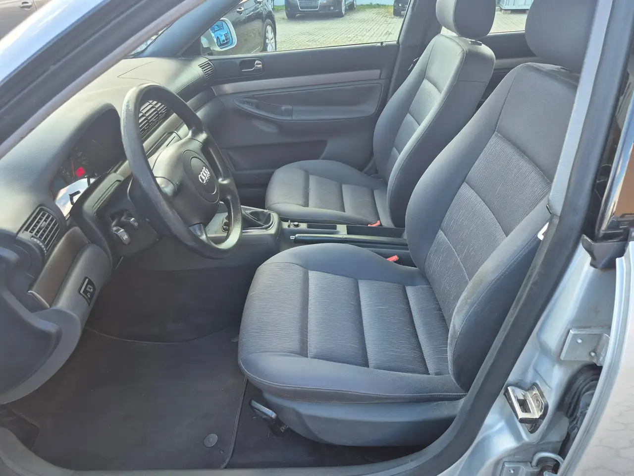 Audi A4 1.8 Avant*TÜV/AU 07/2028*, foto 2