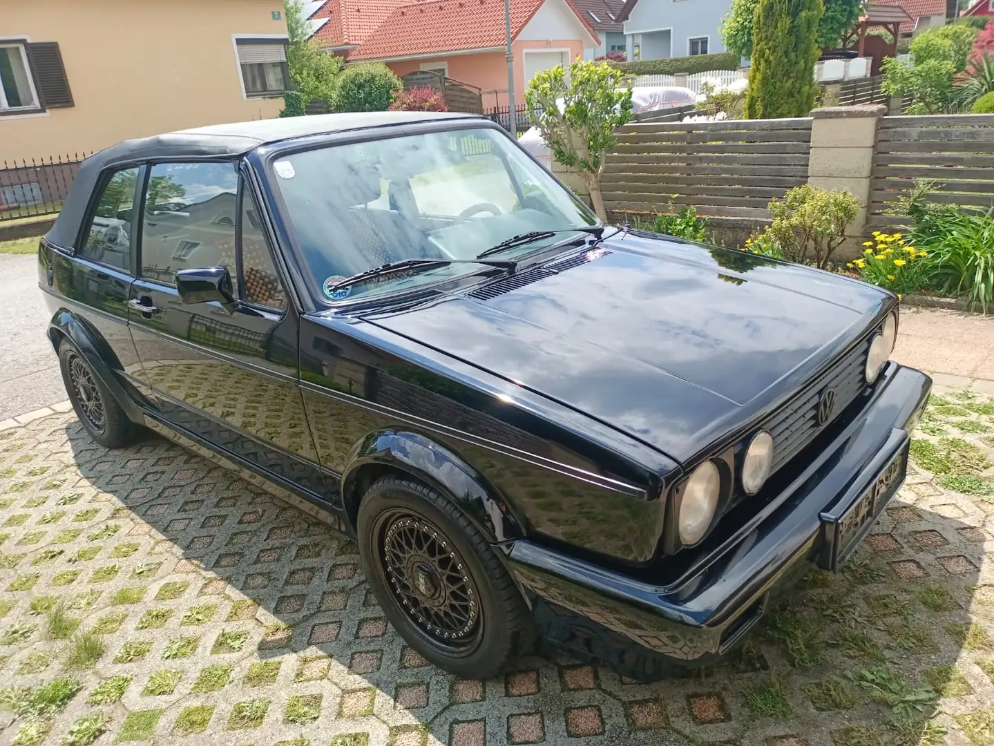 Volkswagen Golf Cabriolet Golf Cabrio Young Line Schwarz - 1