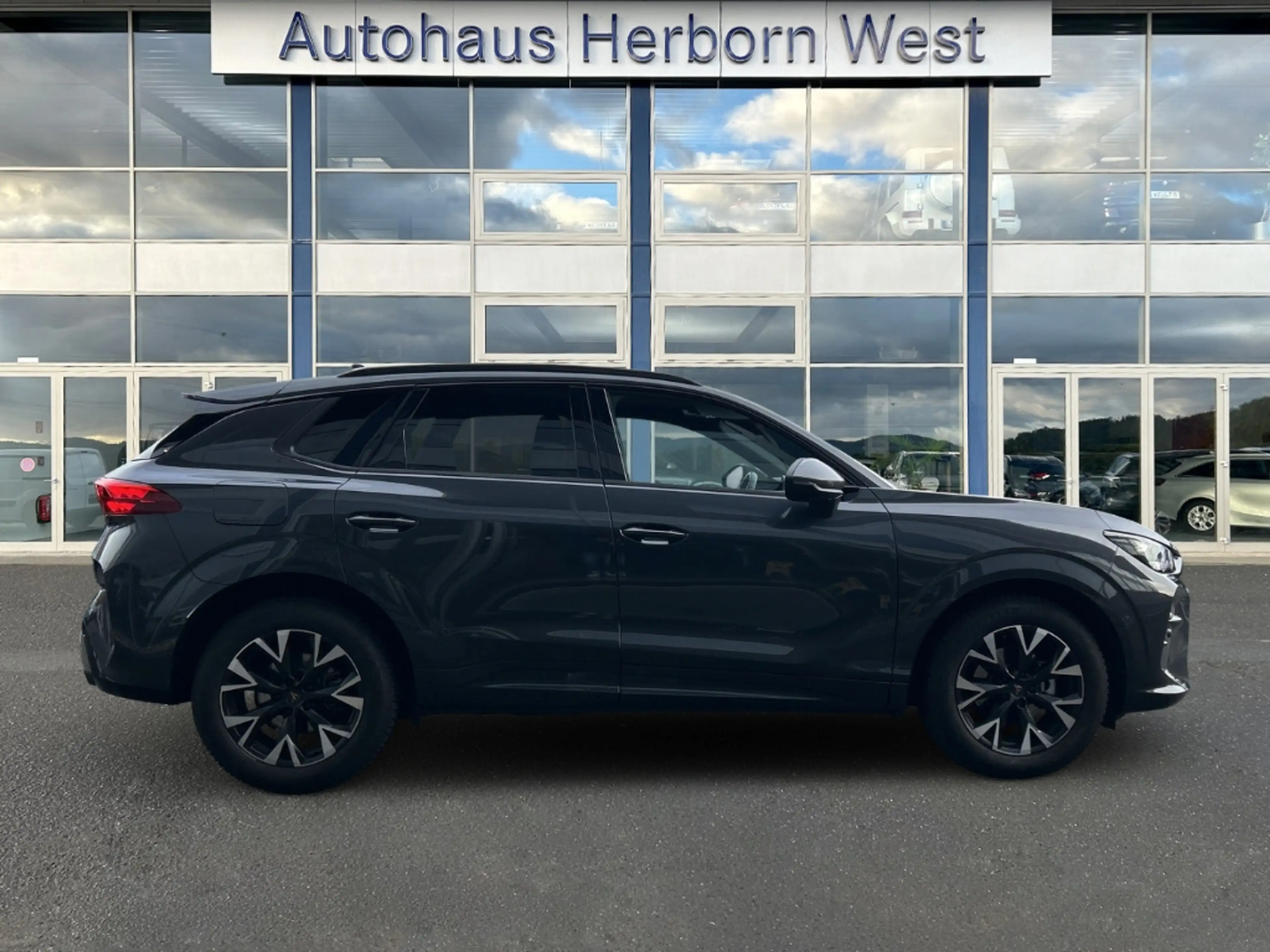 CUPRA Terramar 1.5 eTSI DSG LED Head Up Allwetterreifen — photo 5