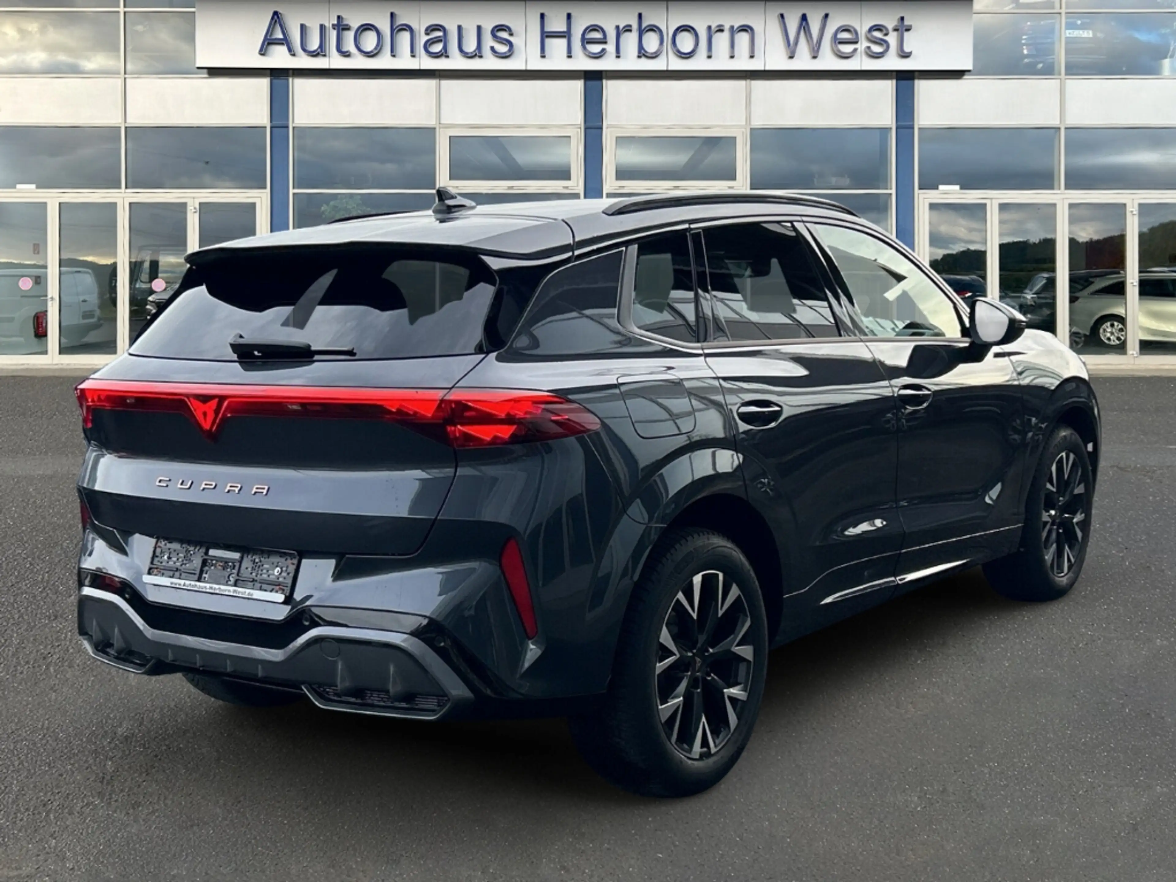 CUPRA Terramar 1.5 eTSI DSG LED Head Up Allwetterreifen — photo 3