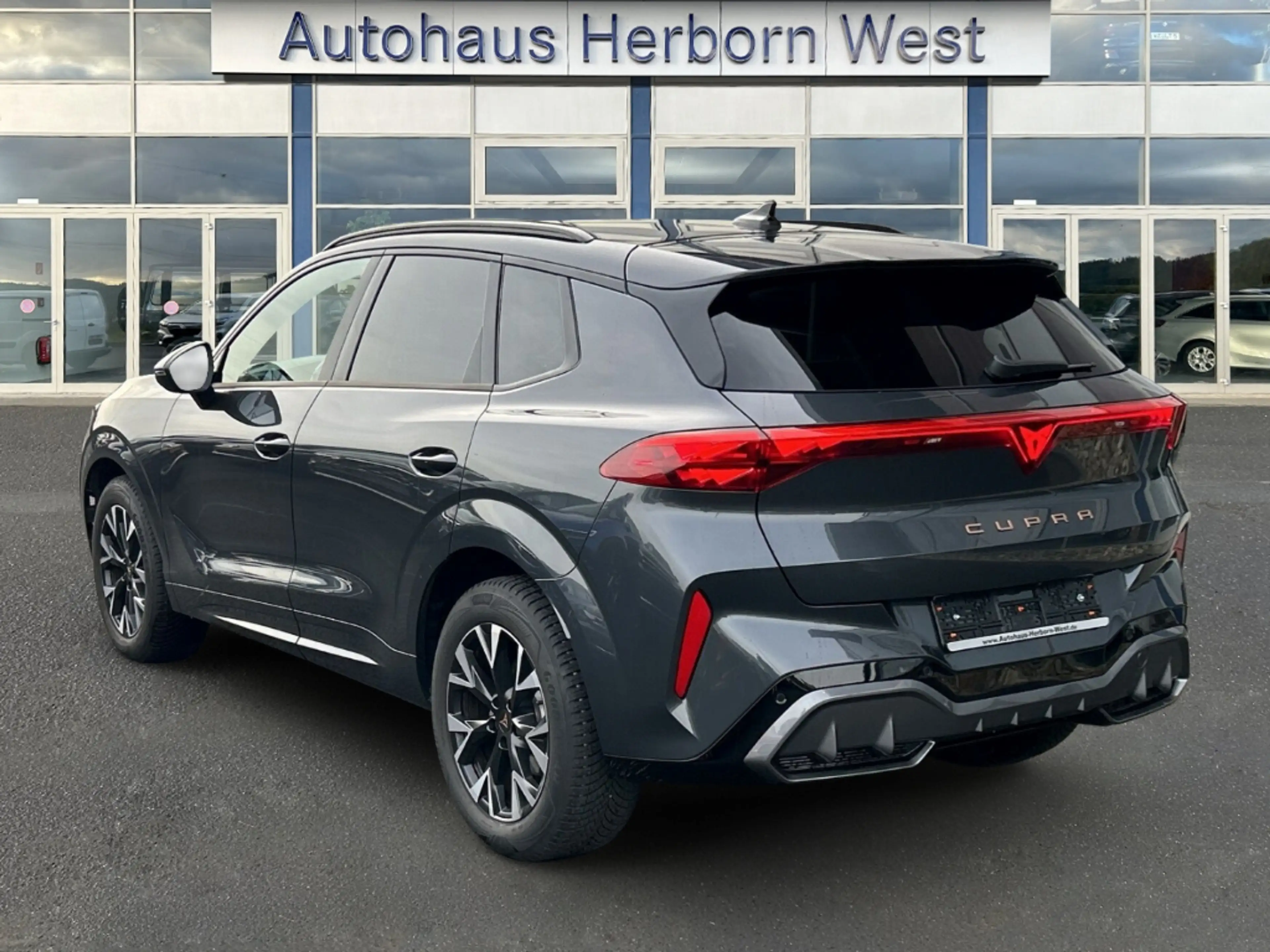 CUPRA Terramar 1.5 eTSI DSG LED Head Up Allwetterreifen — photo 4