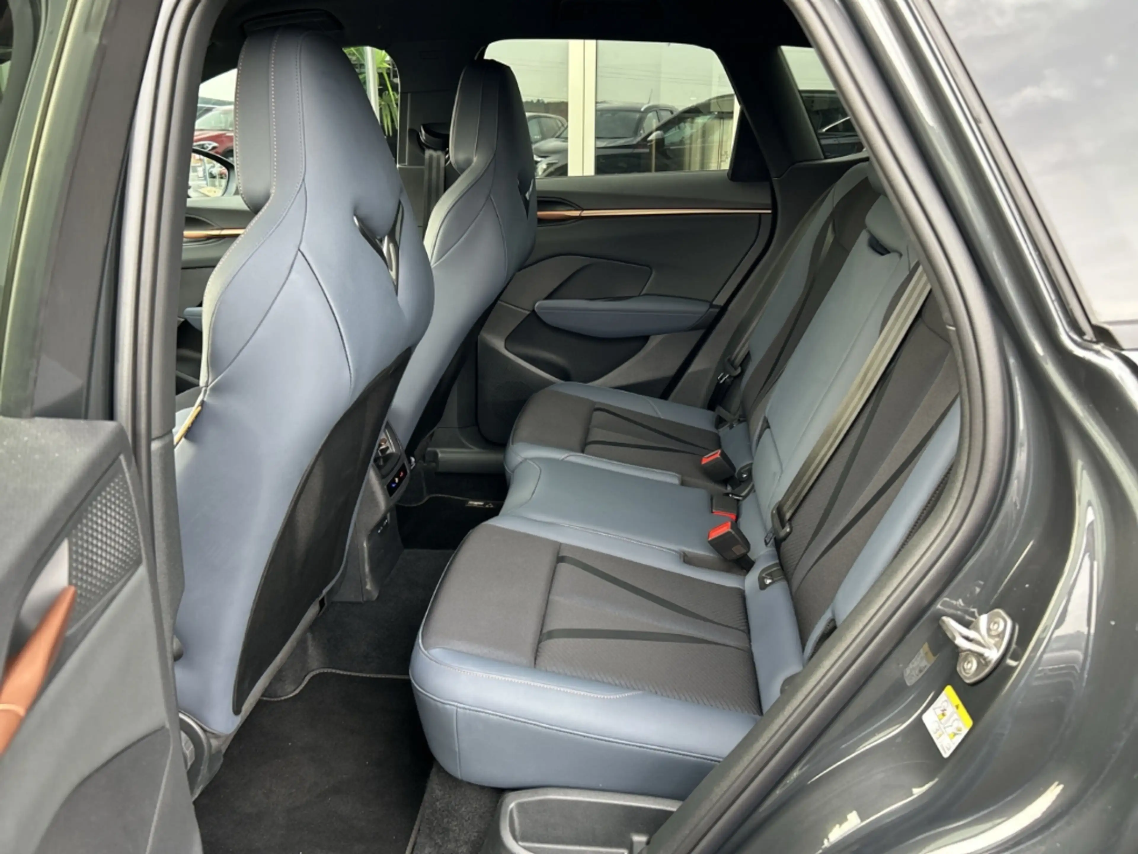 CUPRA Terramar 1.5 eTSI DSG LED Head Up Allwetterreifen — photo 15