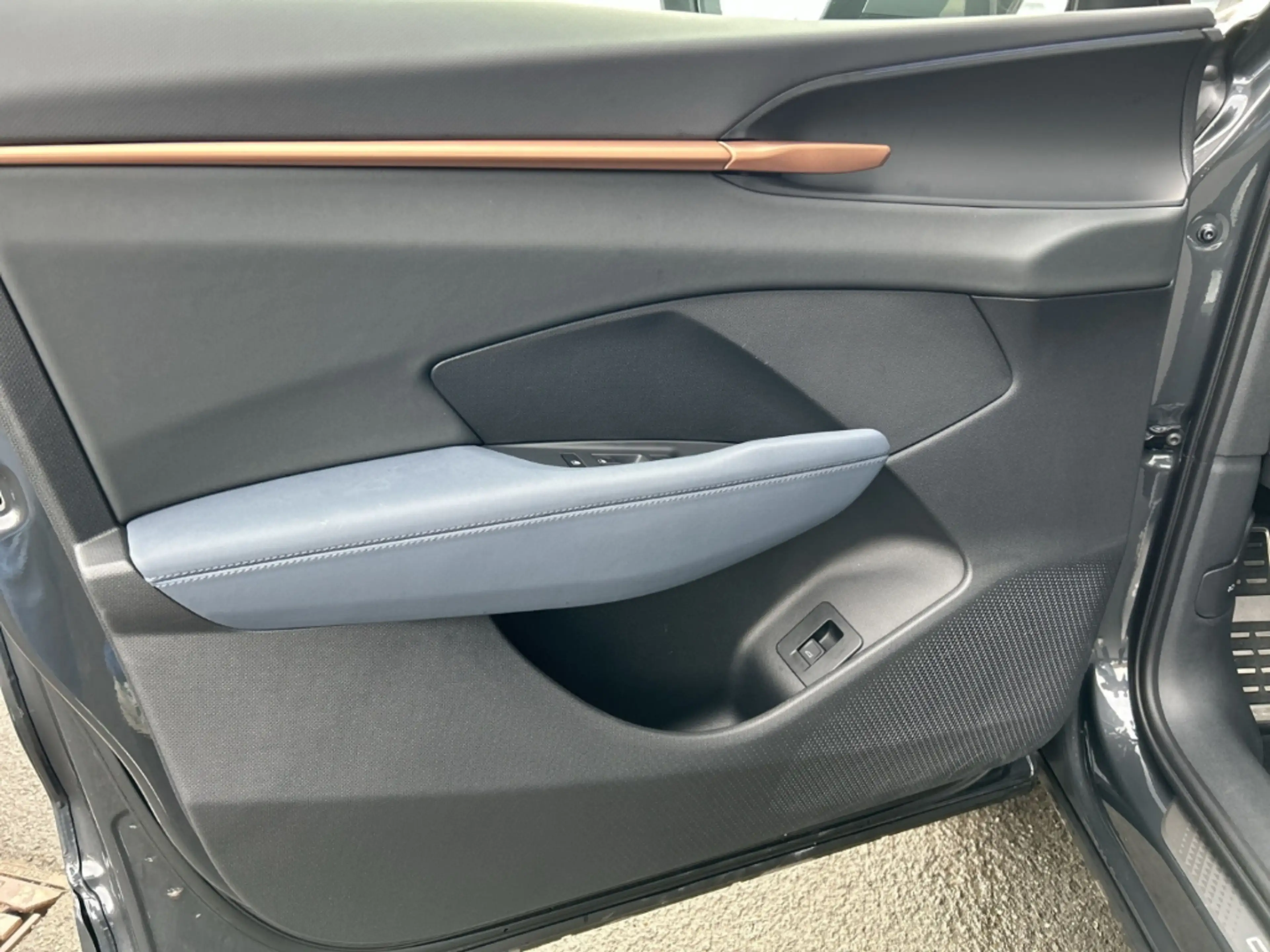 CUPRA Terramar 1.5 eTSI DSG LED Head Up Allwetterreifen — photo 7