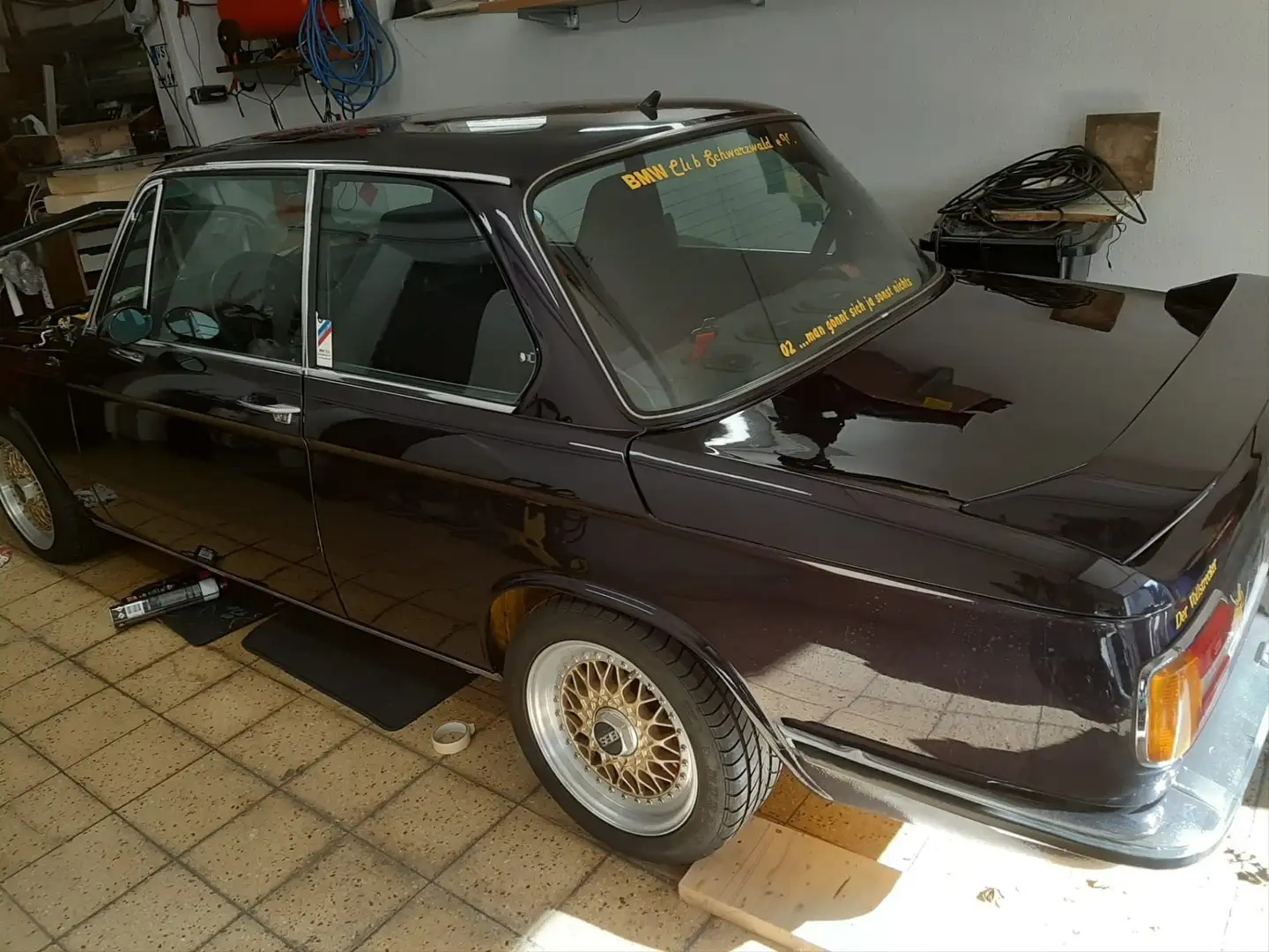 BMW 2002 1502 Violet - 1